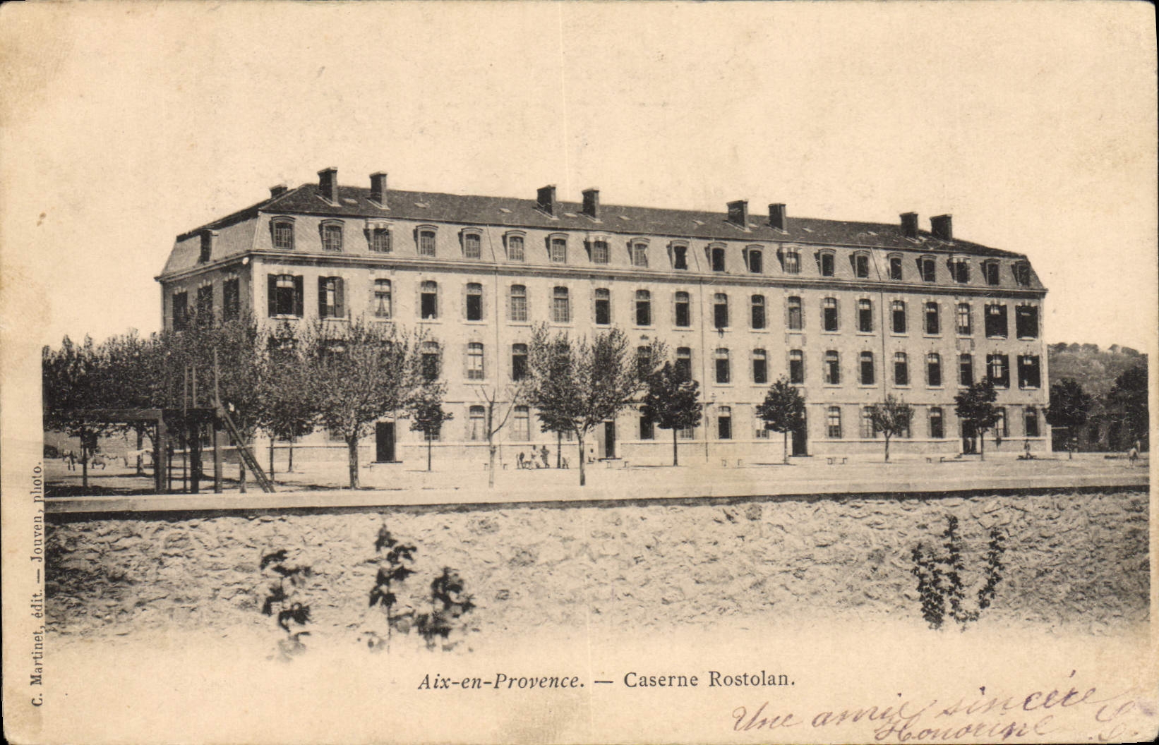 Aix-en-Provence — Caserne Rostolan — C. Martinat, édit. — Jouven, photo.