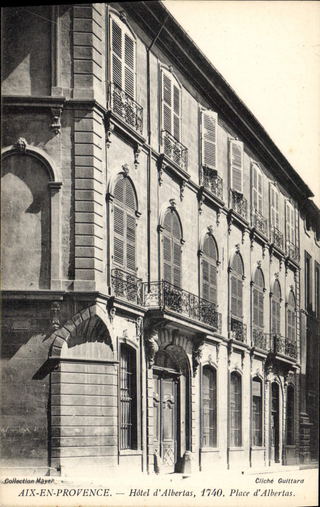 Aix-en-Provence — Hôtel d'Albertas, 1740, Place d'Albertas — Cliché Guittard