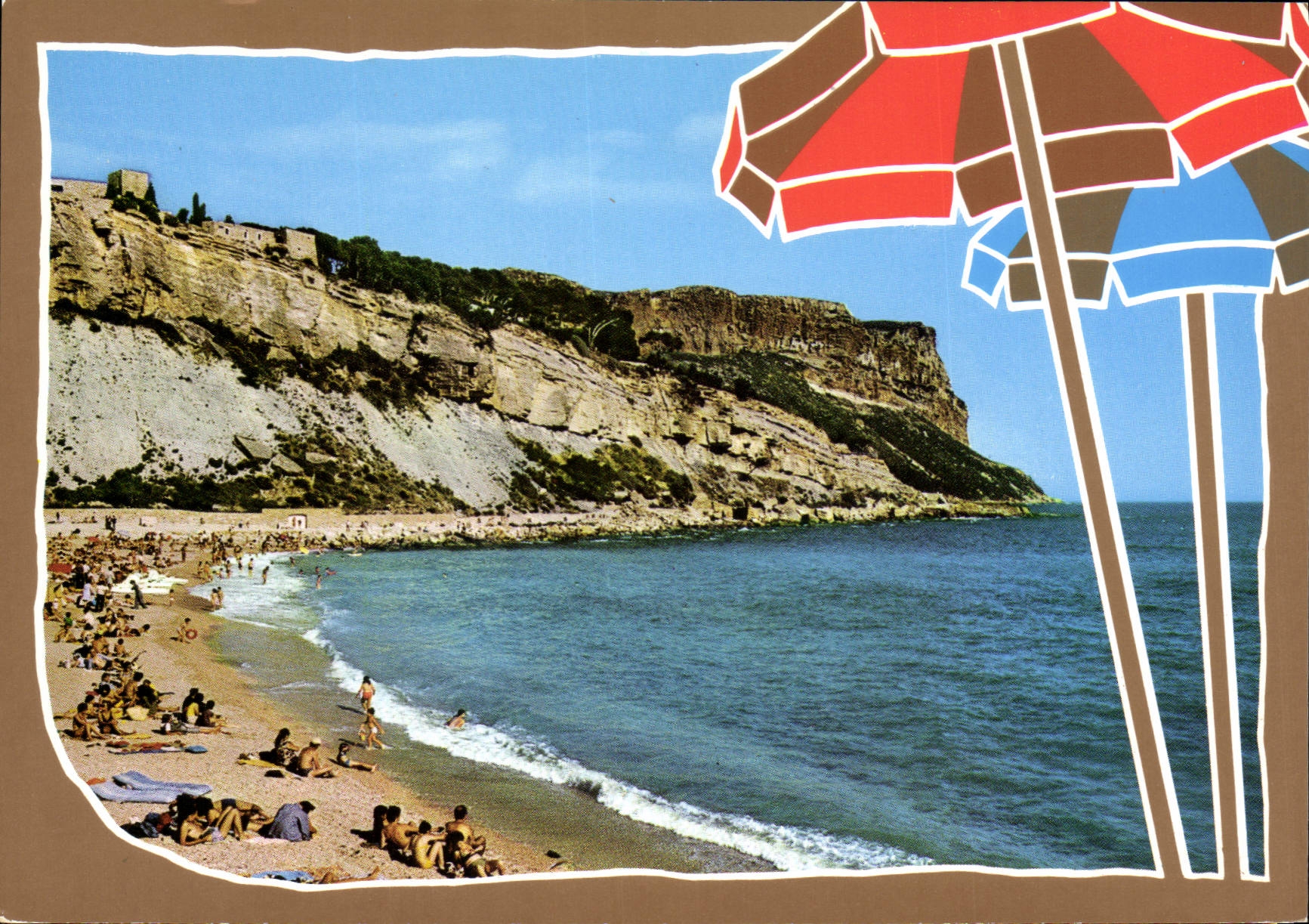Cassis — La plage — Éditions Hachette