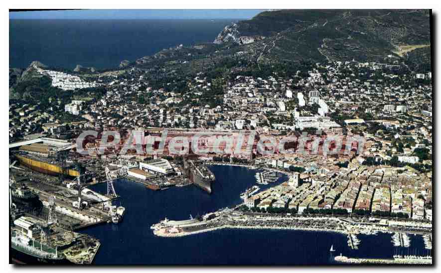 La Ciotat (B.-du-R.) — Vue aérienne — Les chantiers navals, la ville et le nouveau port — Cliché de l'Institut géographique national