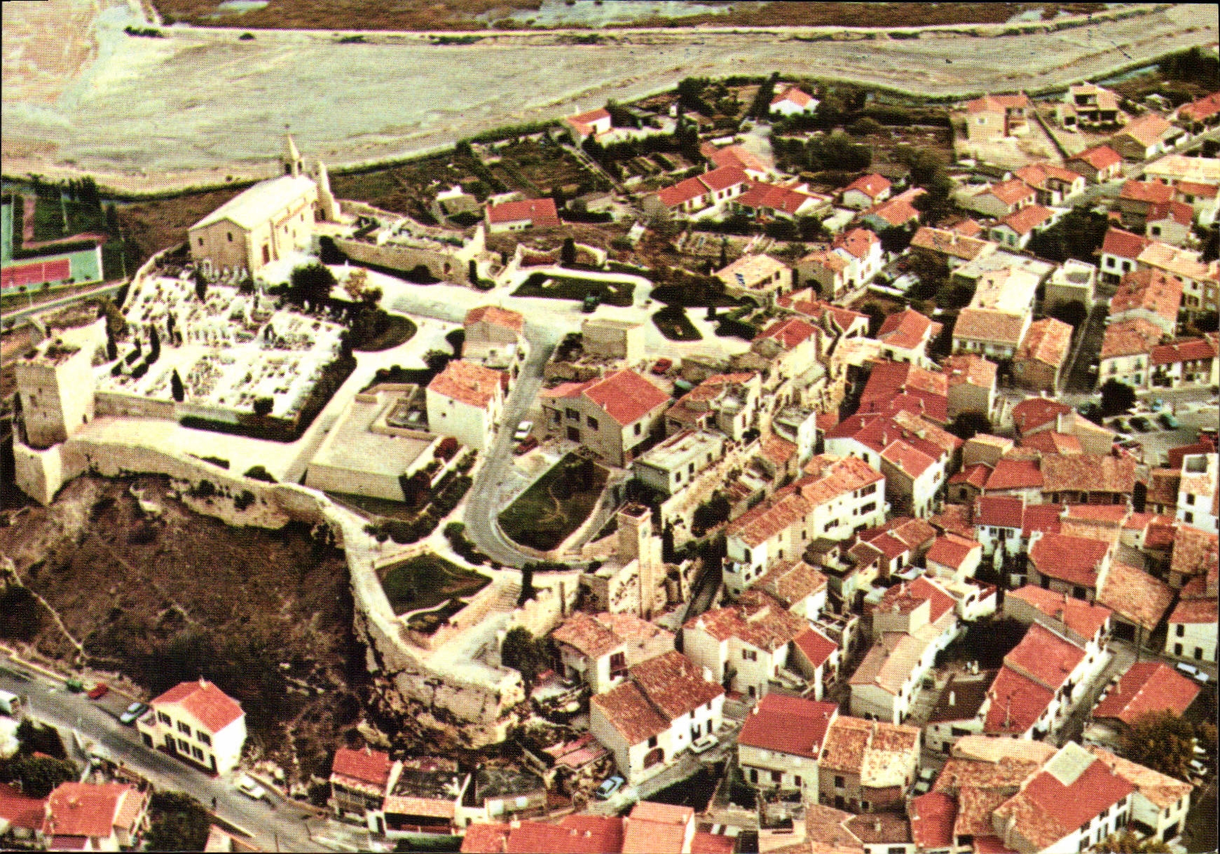 CPSM Fos Sur Mer Vue Aerienne Sur La Vieille Ville