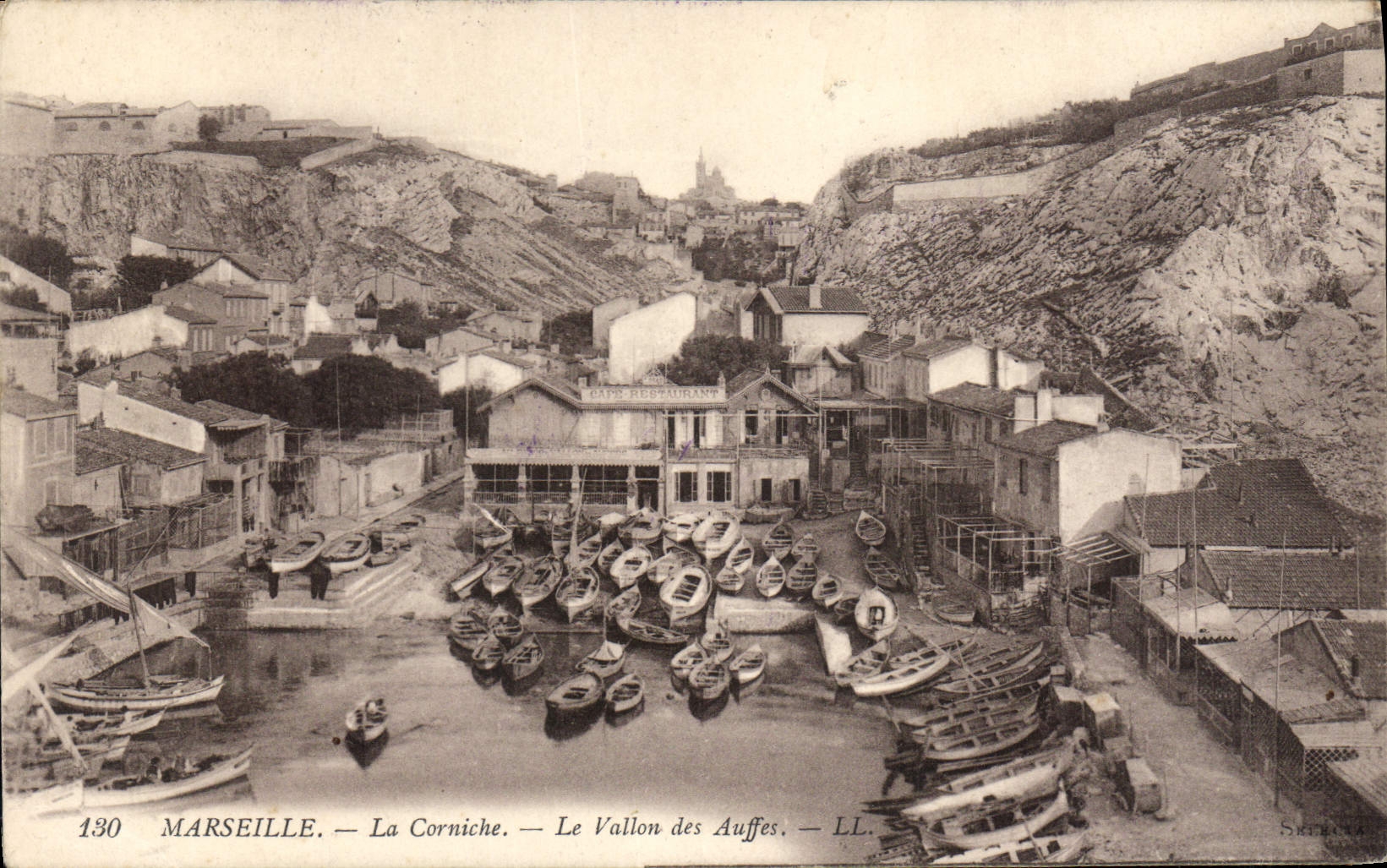 CPA Marseille La Corniche Le Vallon Des Auffes