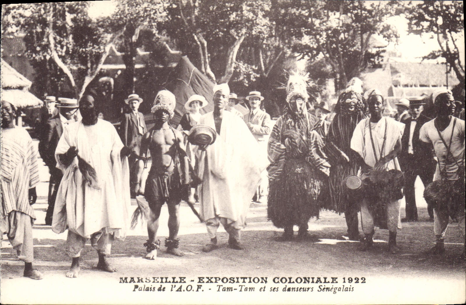 Marseille - Kolonialausstellung 1922 - Tam-Tam und seine sengalesischen Tänzer