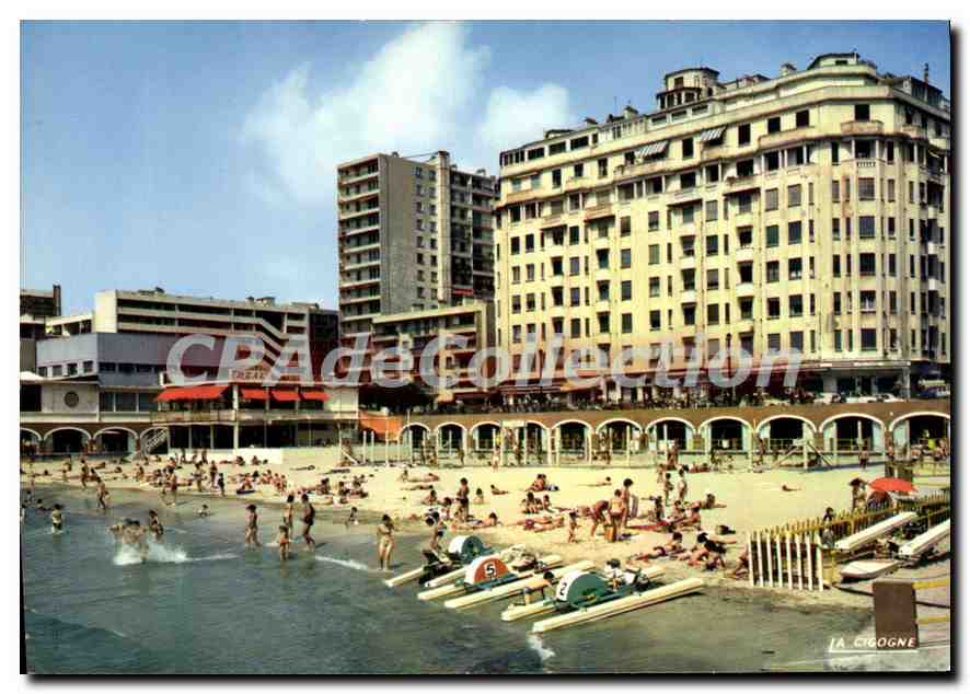 La Cigogne — plage animée avec bâtiments — Éditions 'La Cigogne', Marseille