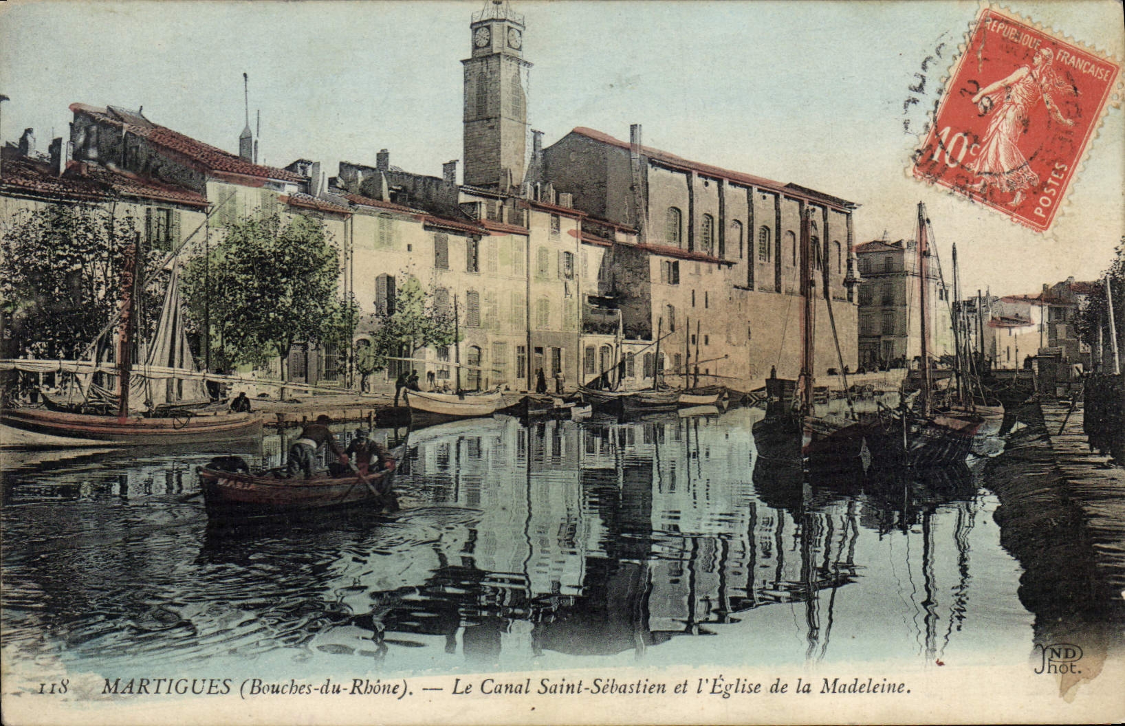 Martigues (Bouches-du-Rhône) — Le Canal Saint-Sébastien et l'Église de la Madeleine — JND Phot.