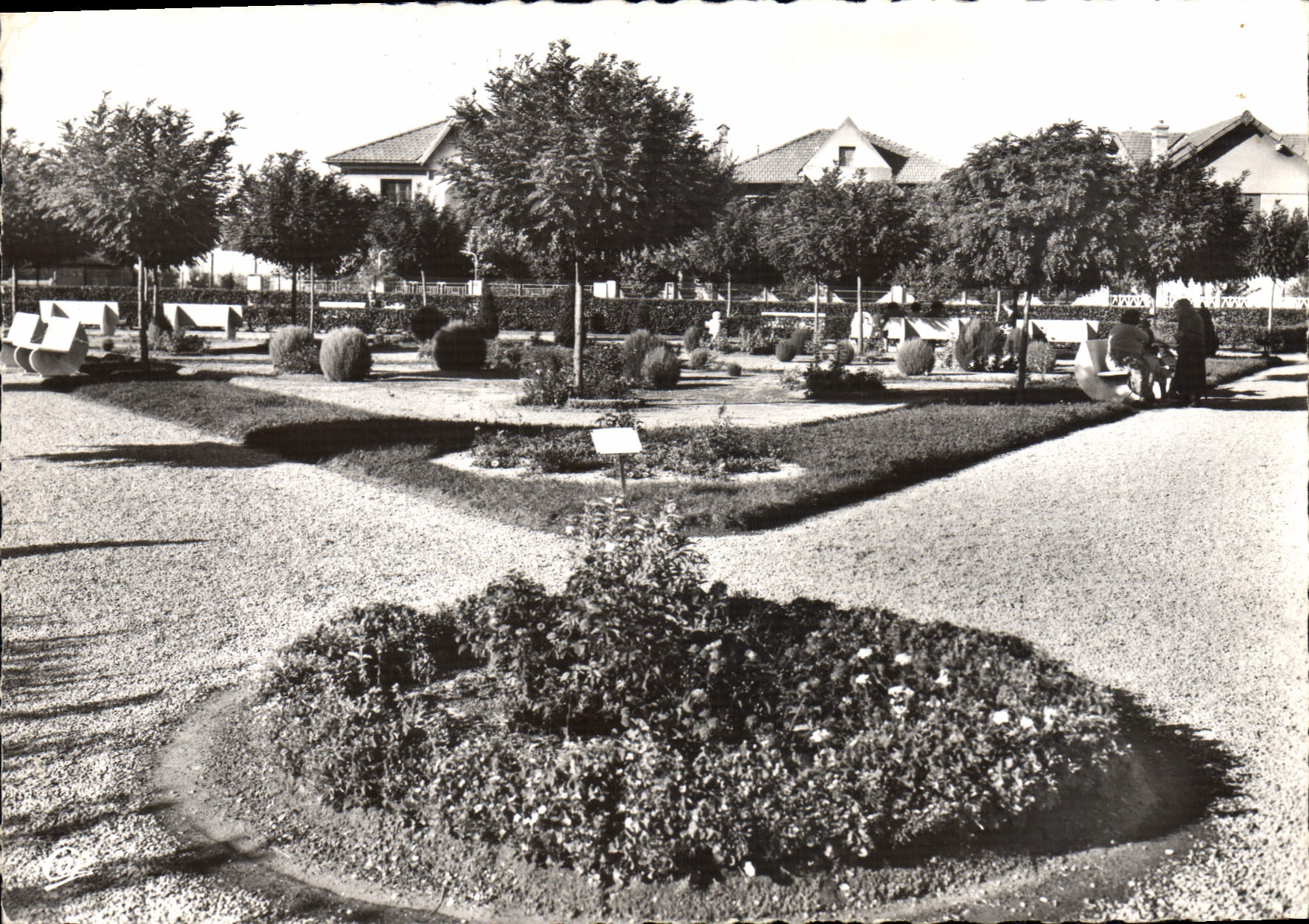 CPSM Miramas Le Square Place Prat