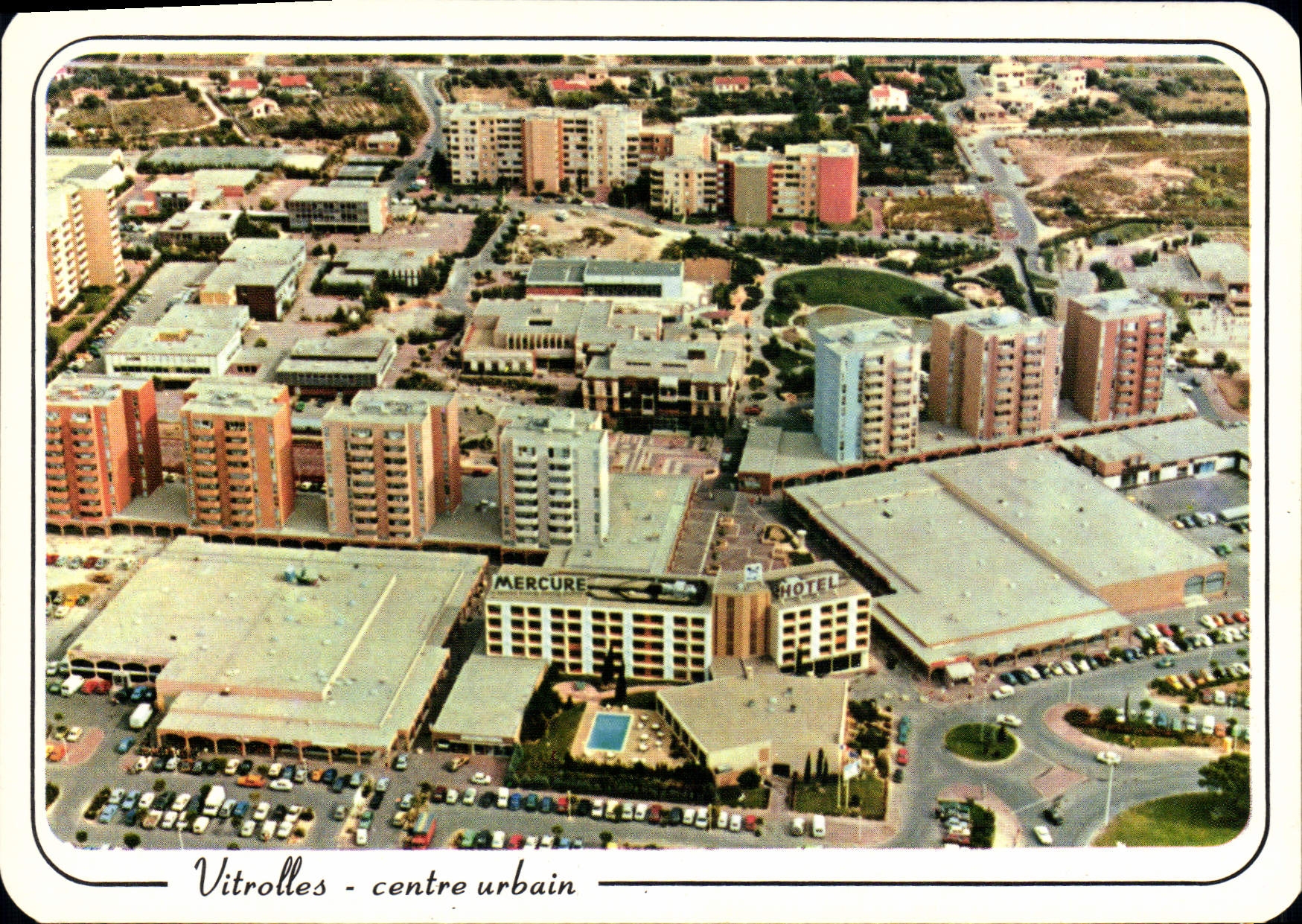 Vitrolles - centre urbain — vue aérienne — Société d'Agences et Diffusion des Aygalades