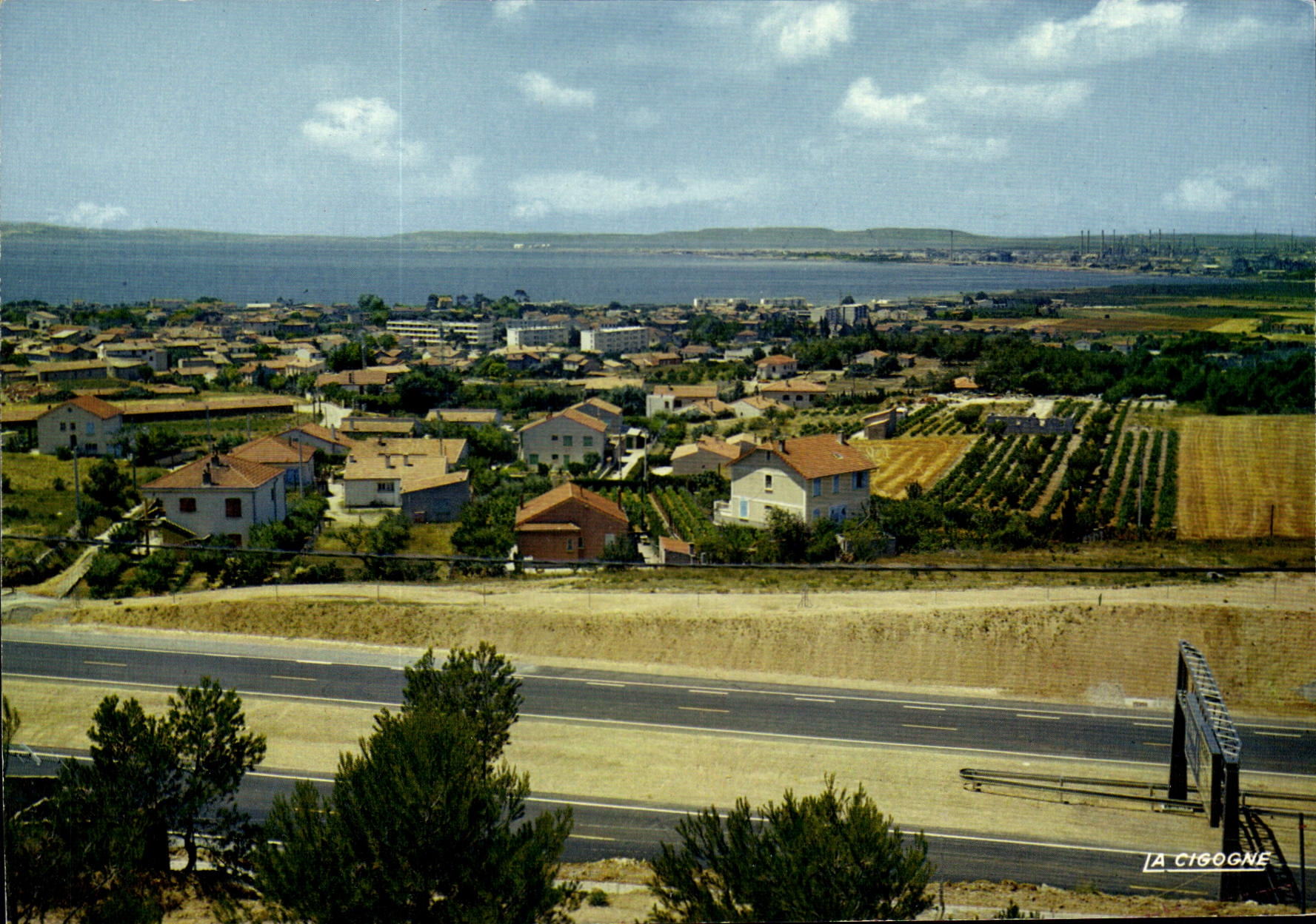 Rognac (B. du Rh.) — Vue générale — Editions « La Cigogne »