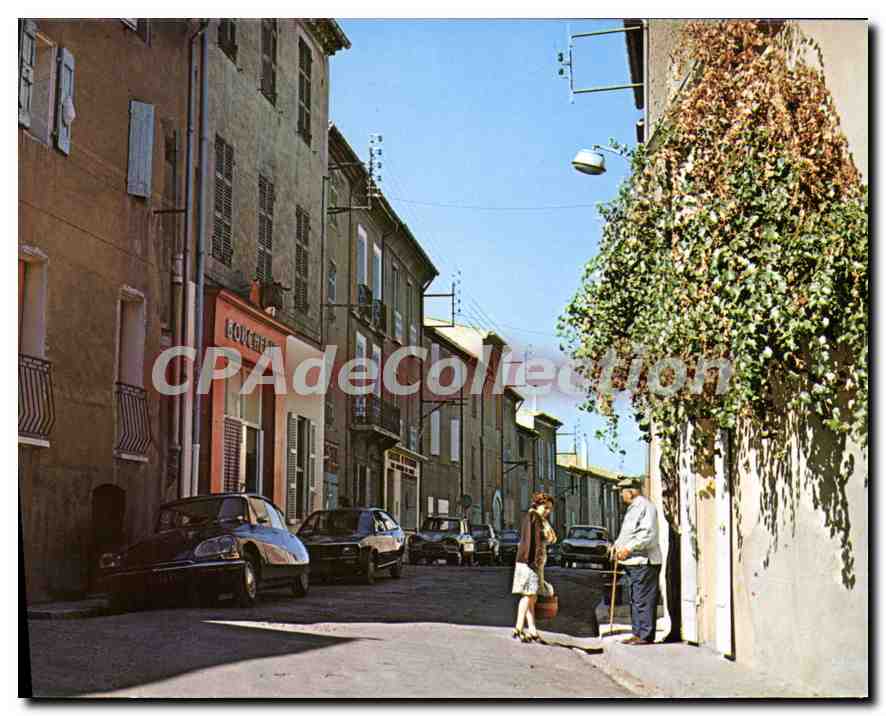 CPSM Fuveau En Provence Dans Le Centre Du Pays