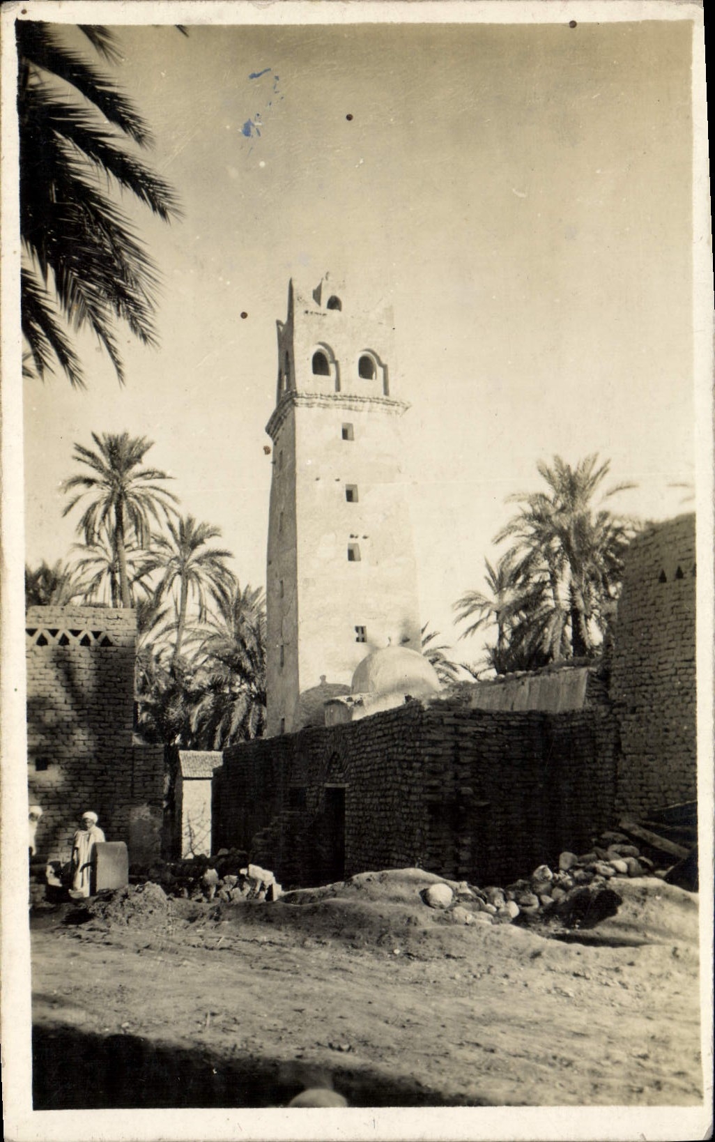 Minaret d'une mosquée — Algérie — Office Algérien d'Action Économique et Touristique