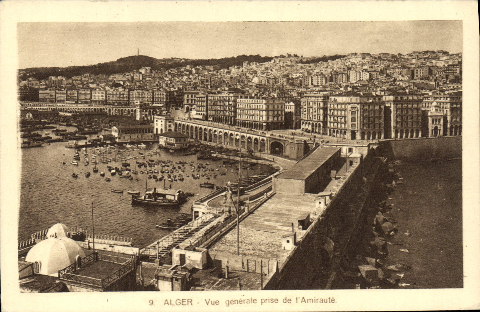 Algér - Vue générale prise de l'Amirauté — n°9
