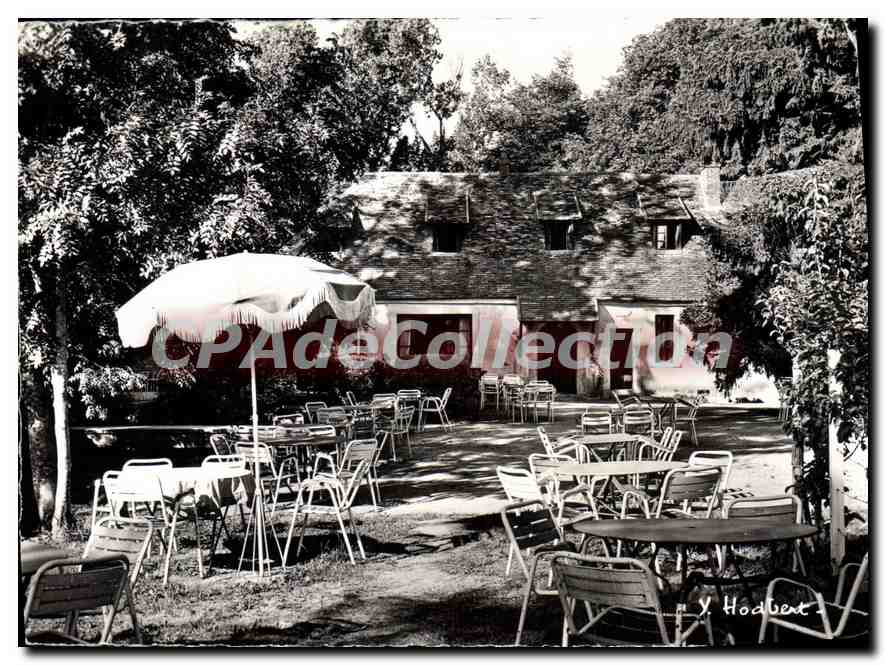 Terrasse du Restaurant du Petit-Moulin — Vaux-de-Cernay — Yves Hodbert