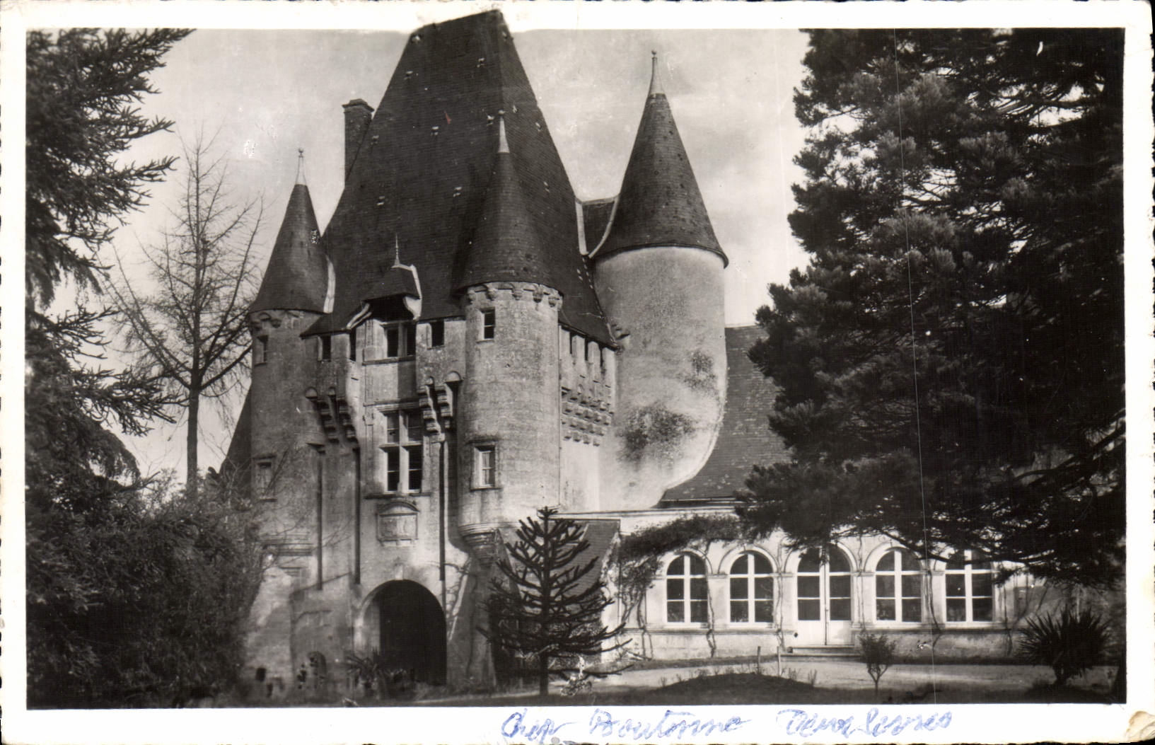 CPA Chef Boutonne Le Chateau De Javarzay