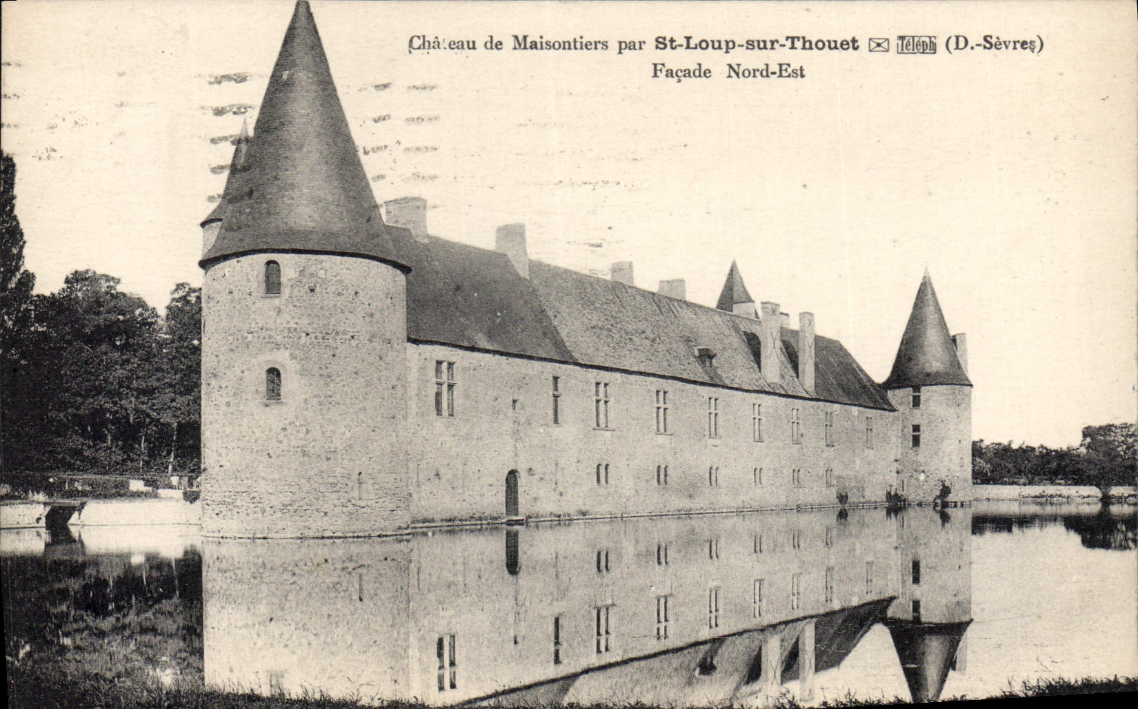 Château de Maison tiers par St-Loup-sur-Thouet — Façade Nord-Est — Téléph (D.-Sèvres)