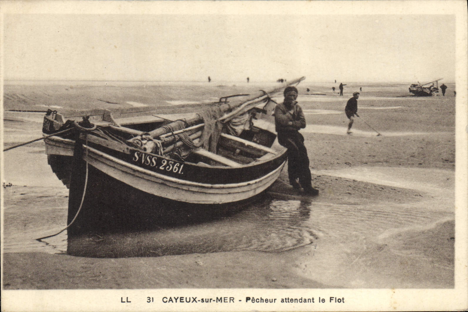 CAYEUX-sur-MER — Pêcheur attendant le Flot — LL 31