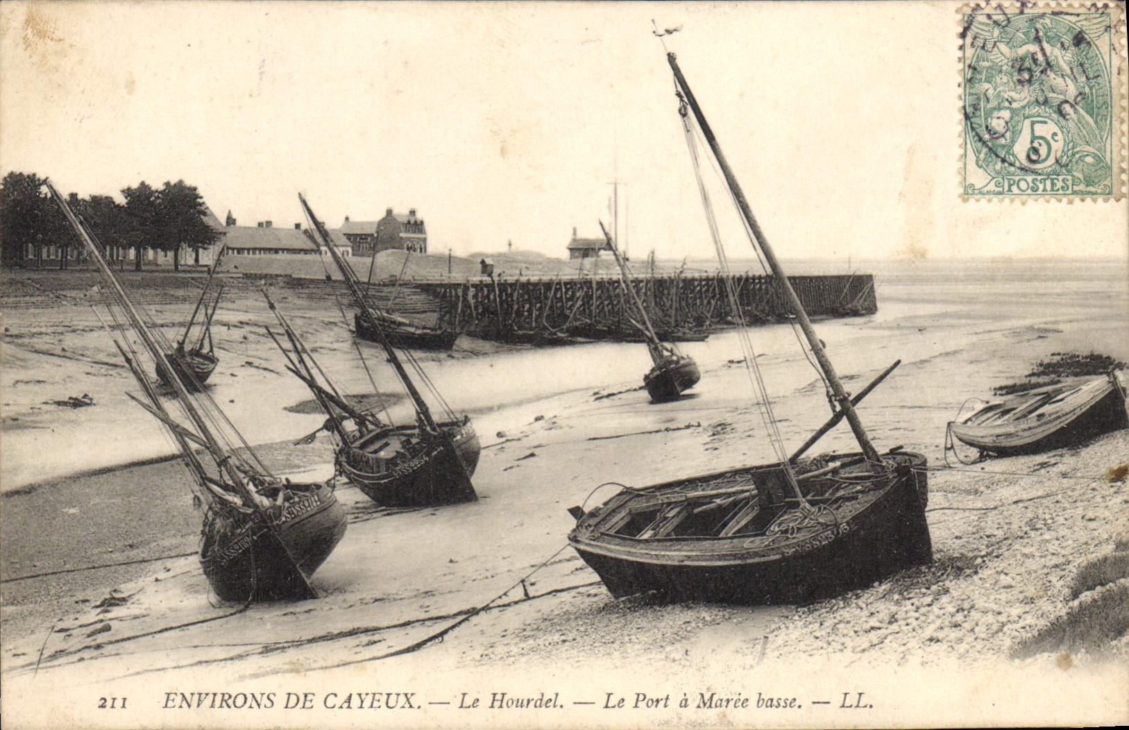 Environs de Cayeux — Le Hourdel — Le Port à marée basse — LL. — N° 211