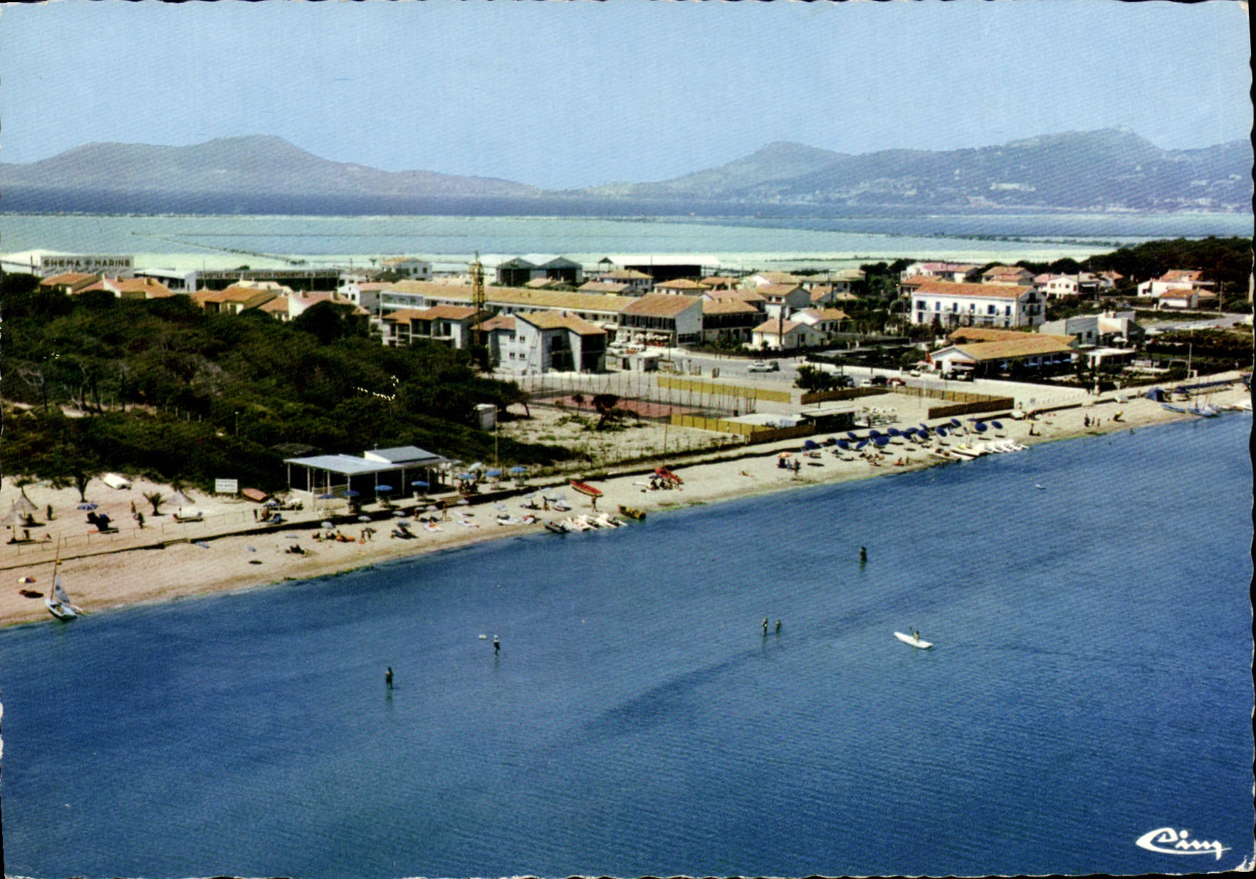 Hyères-les-Palmiers — Vue aérienne — La Bergerie — CIM