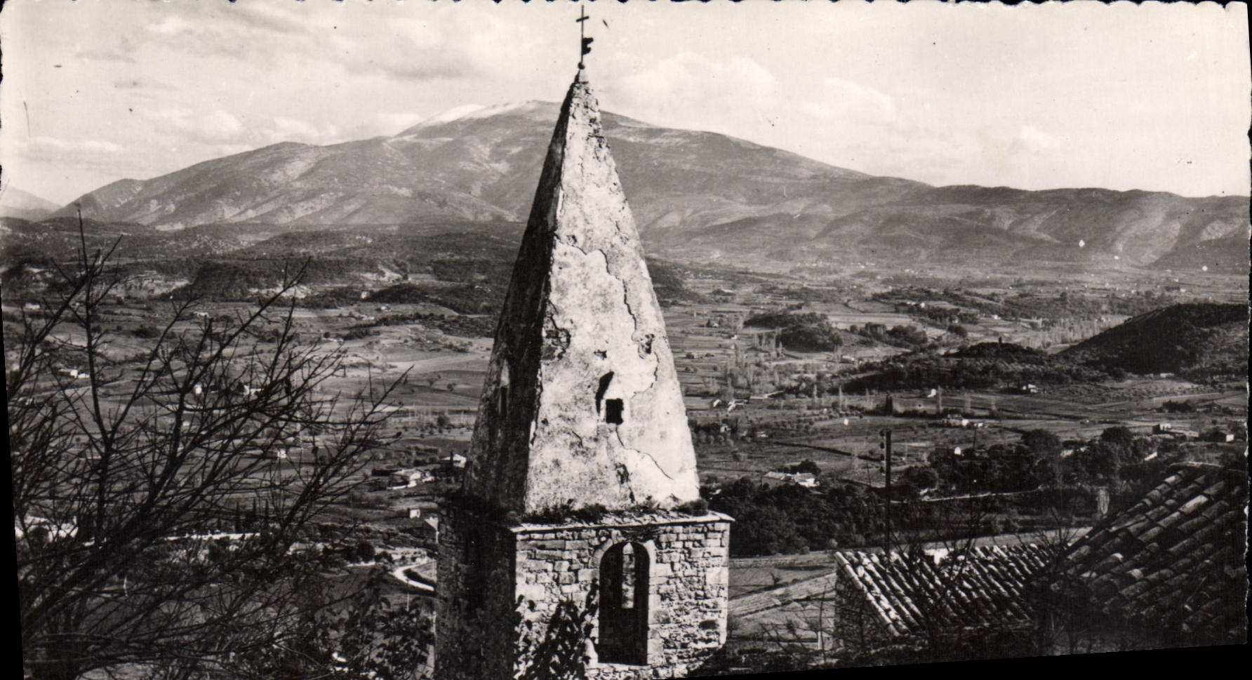 Mont Ventoux — Vue du Crestet — Édition d'Art F. MEYER (Carpentras)