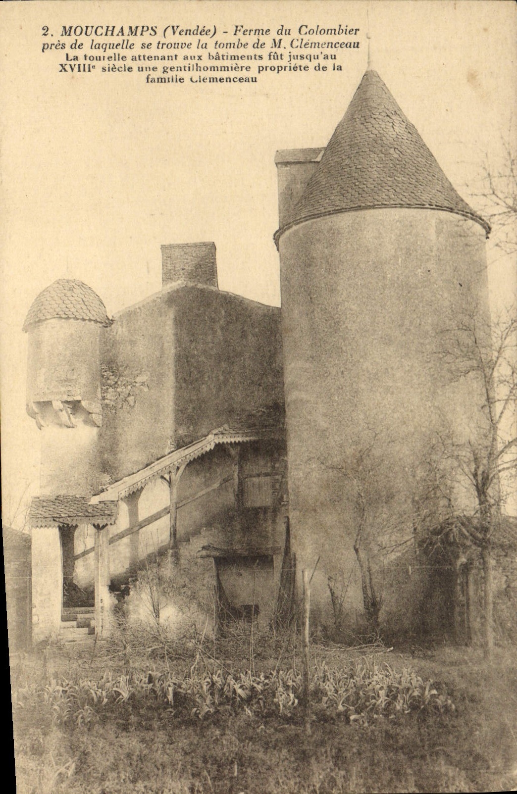 Mouchamps (Vendée) - Ferme du Colombier avec tourelle - Phototype Jenny Tourpin, Mortagne