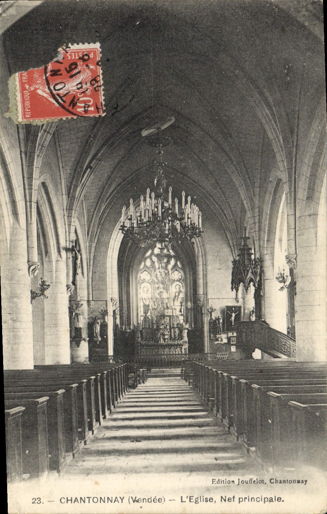 CPA Chantonnay L'Eglise Nef Principale