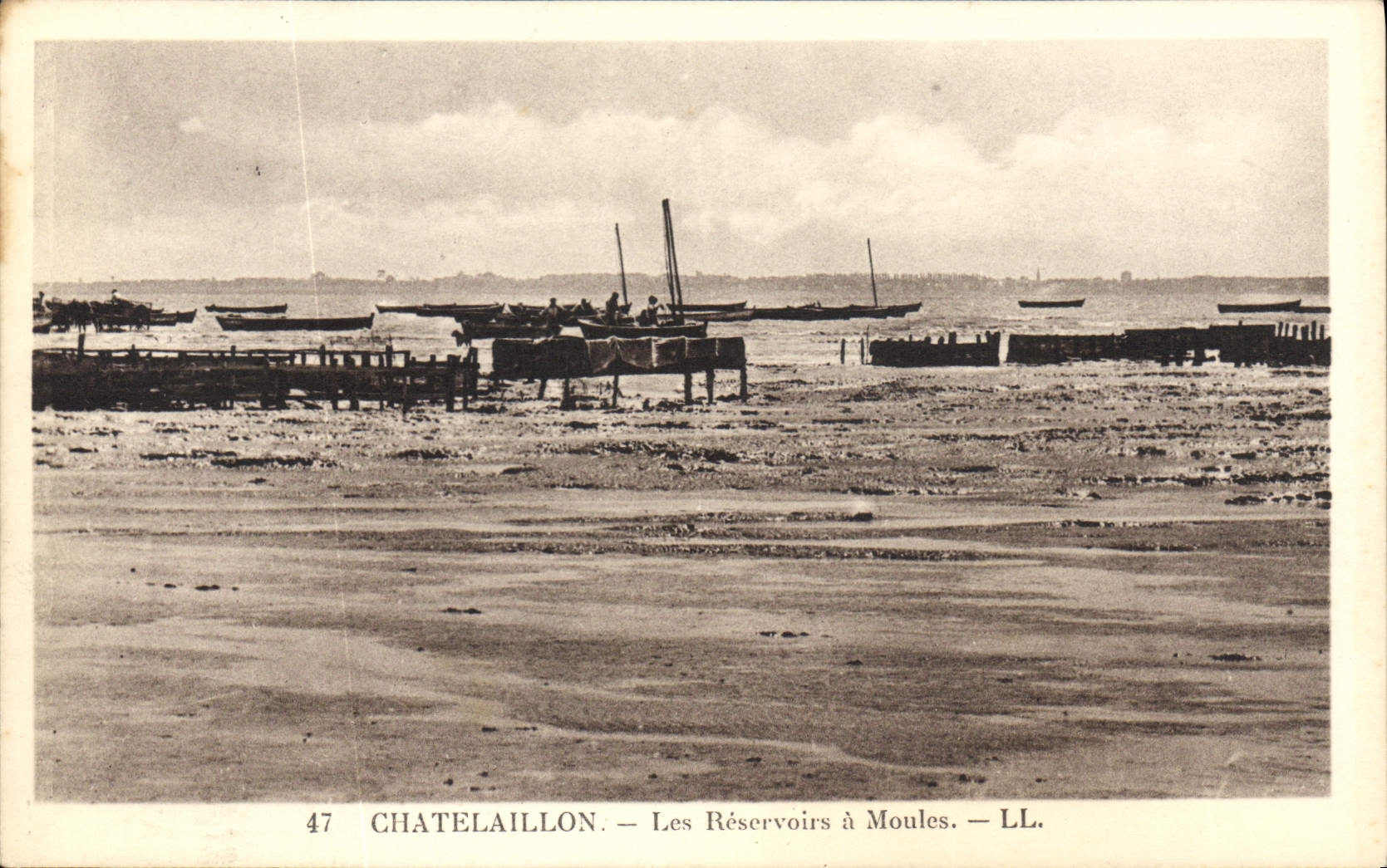 CPA Chatelaillon Les Reservoirs A Moules