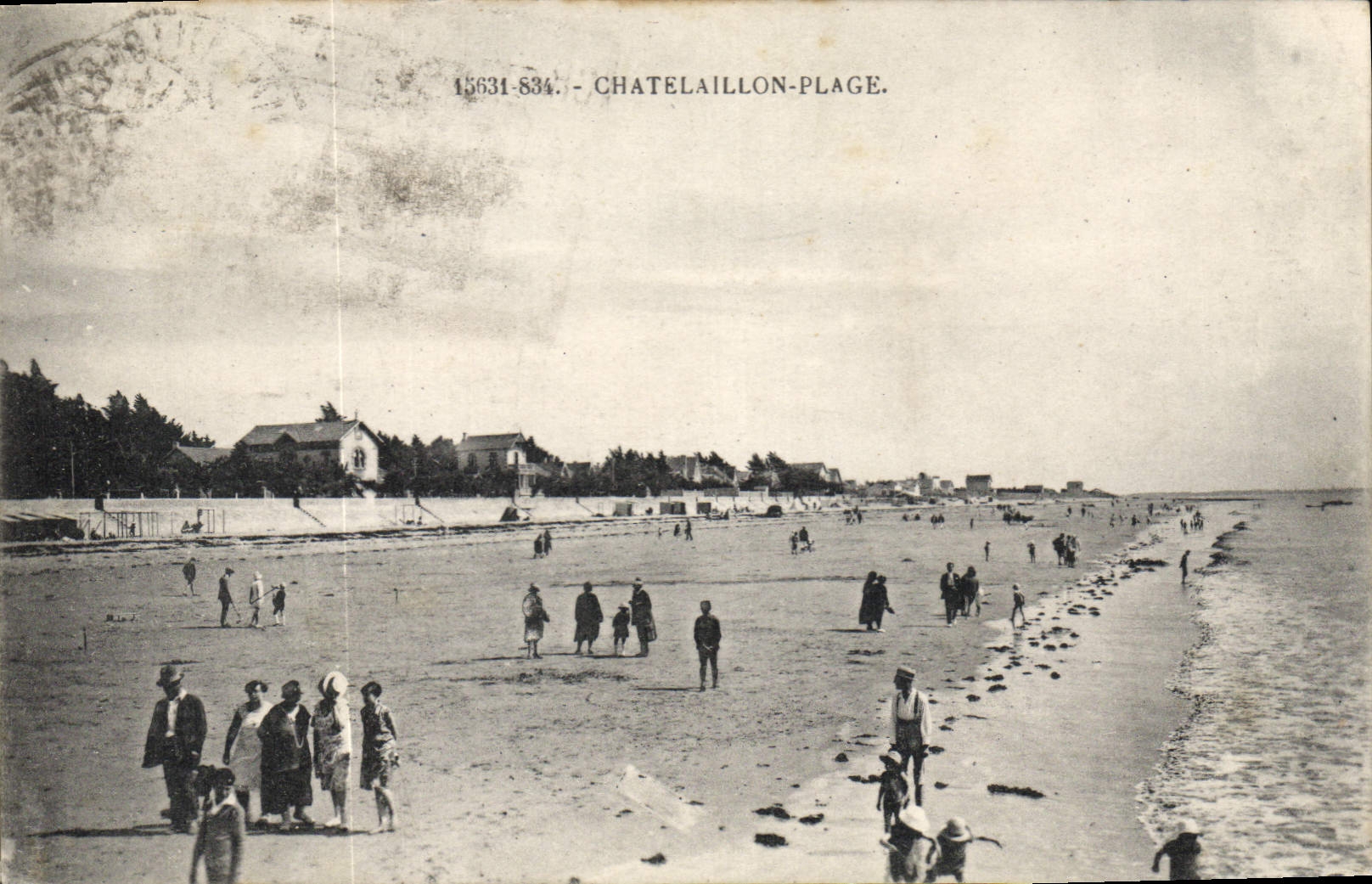 Châtelailly-Plage — plage animée — éditeur Daufjehin Marchand, n° 15631-834