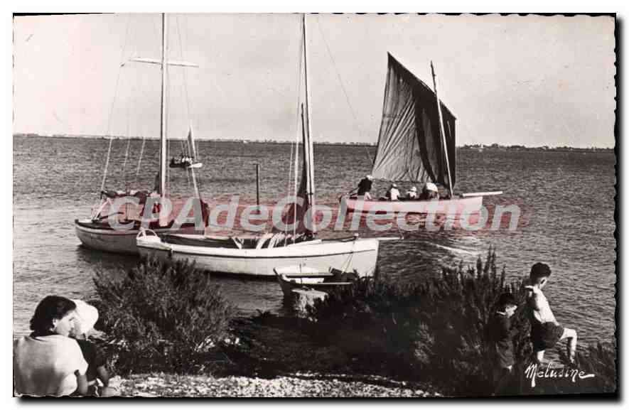 Plage avec voiliers — Ile de Ré — Éditions Mélusine