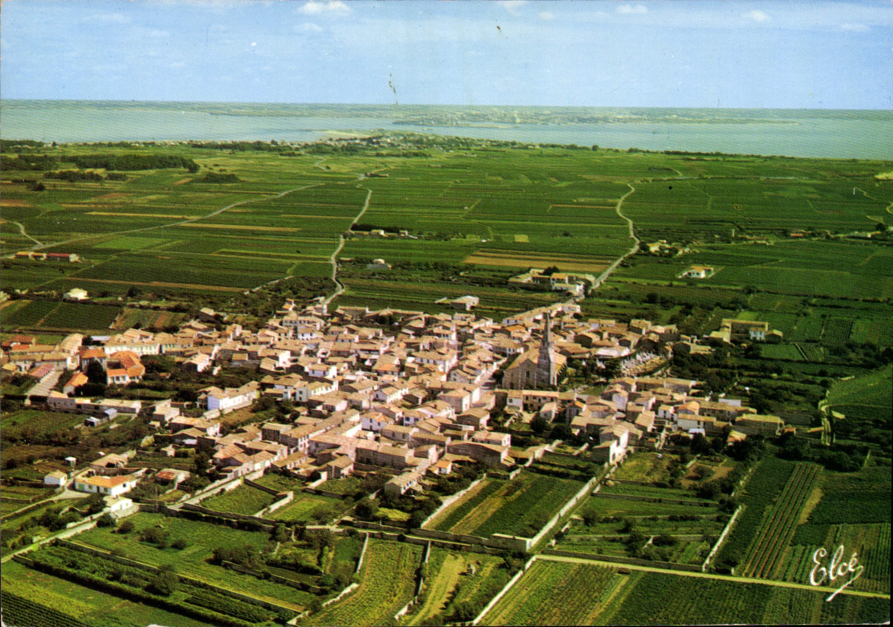 Ste-Marie en Ré — vue aérienne — Élécé