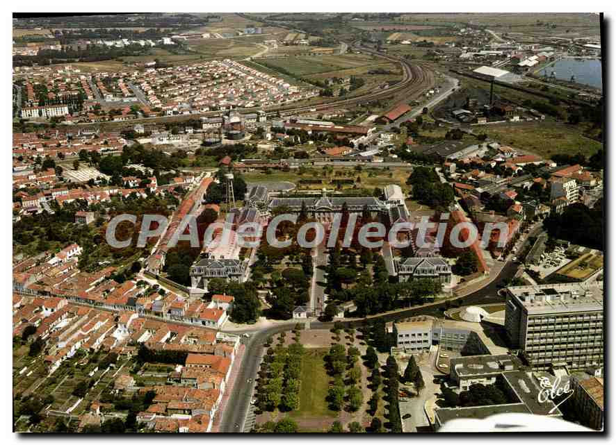 ROCHEFORT-sur-MER — Vue générale sur l'Hôpital de la Marine, au fond le port — Éditeur Élécécolan, n° 3197
