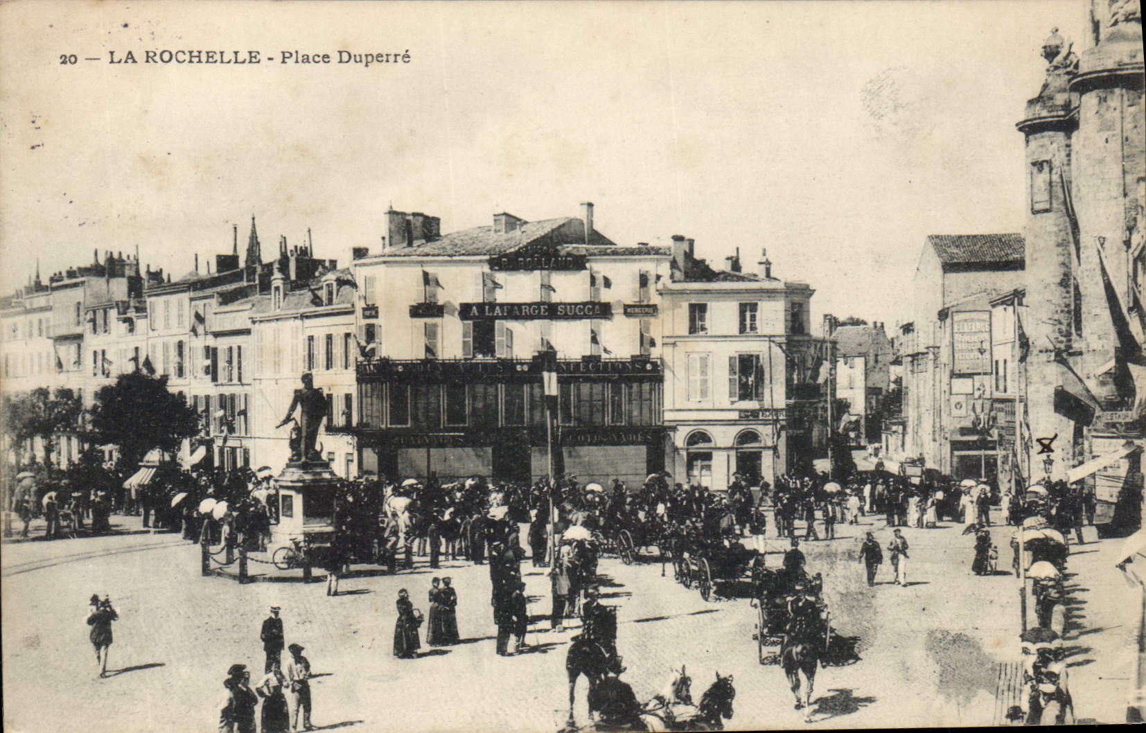 CPA La Rochelle Place Duperre