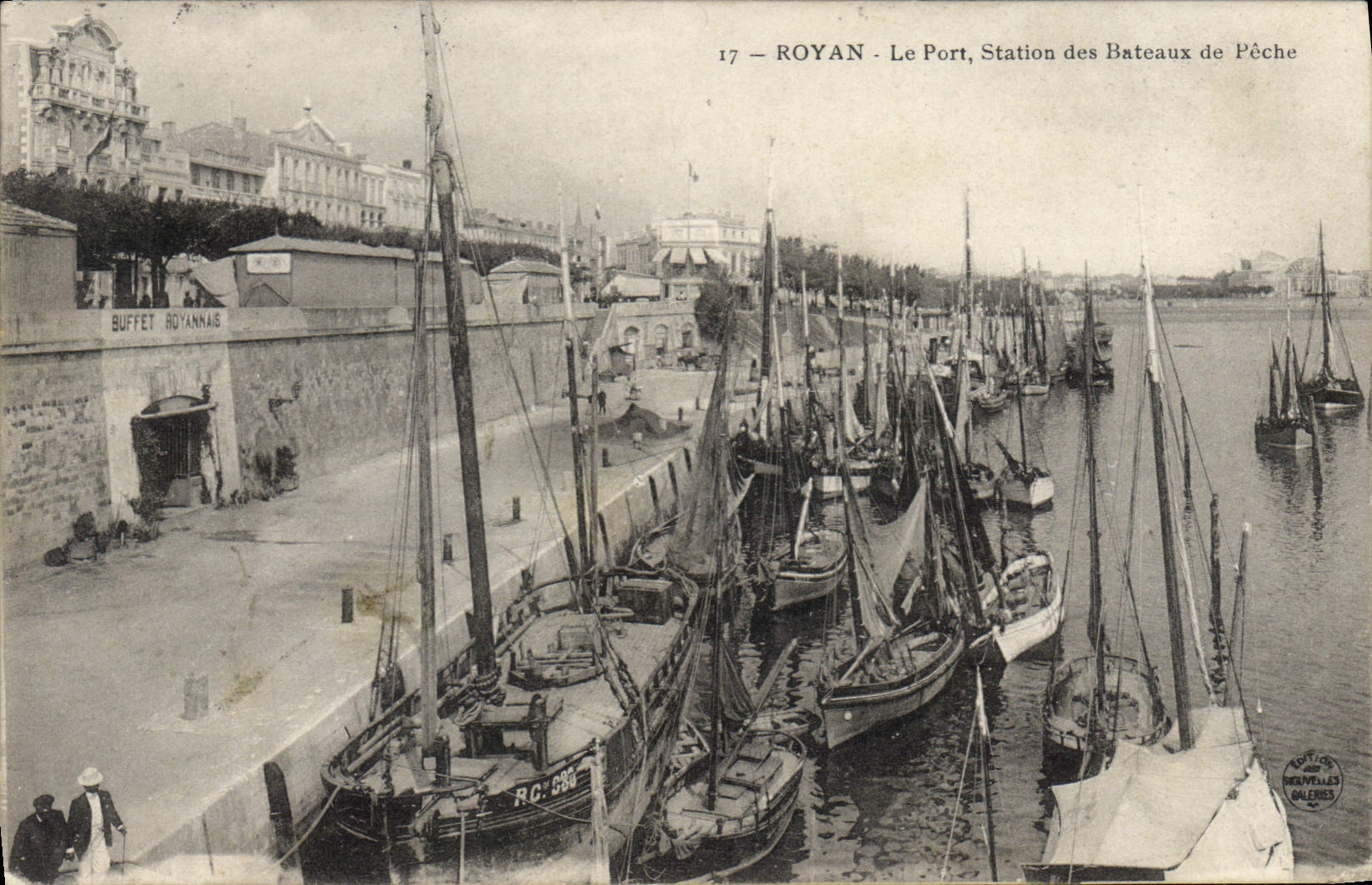Royan - Le Port, Station des Bateaux de Pêche — éditeur Montales Galeries, n° 17