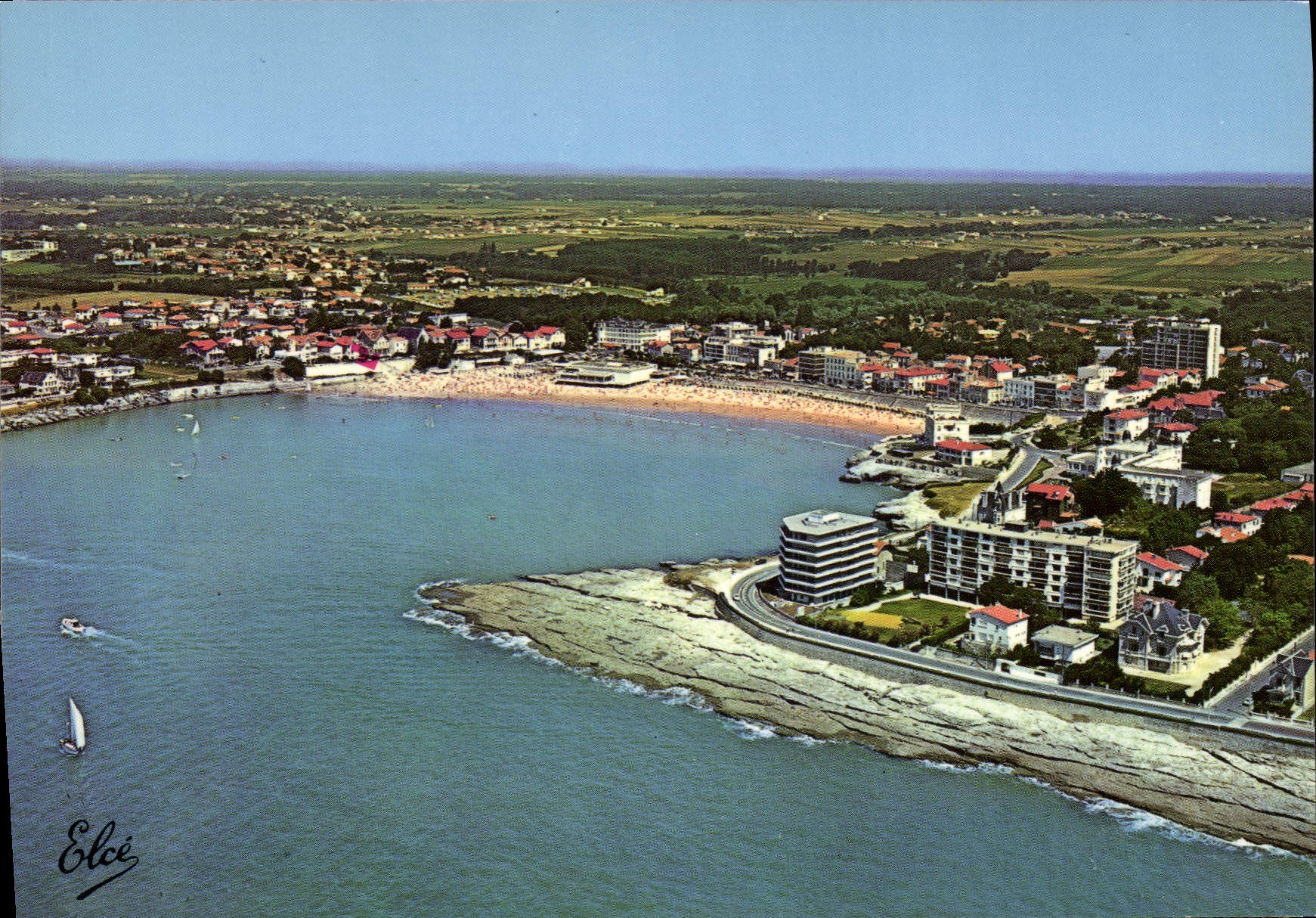 Royan (17) — Vue générale de la Grande Plage avec le Casino — Éditeur Elcé
