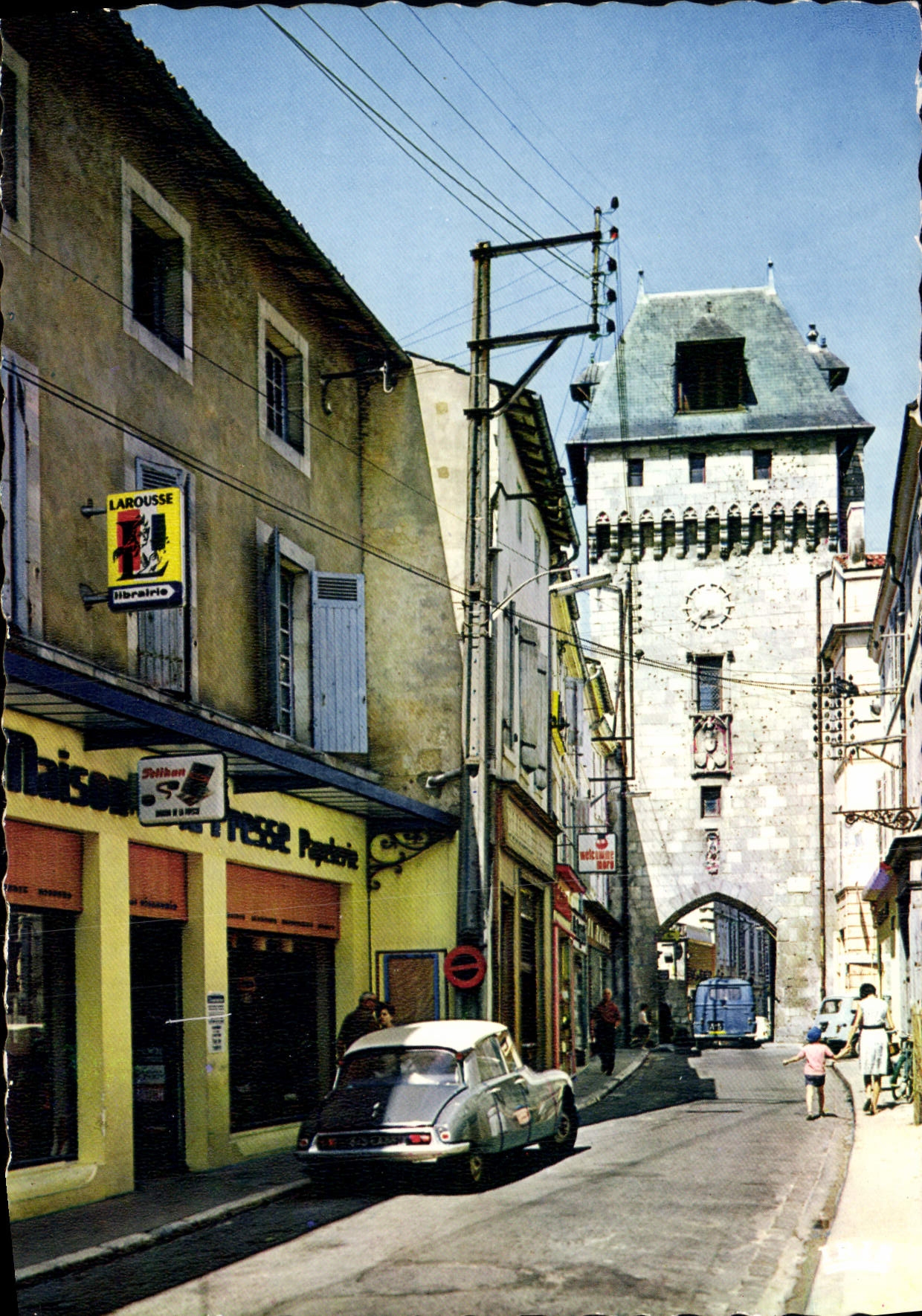 Saint-Jean-d'Angély — La Tour et la Grosse Horloge — Éditions Diplom