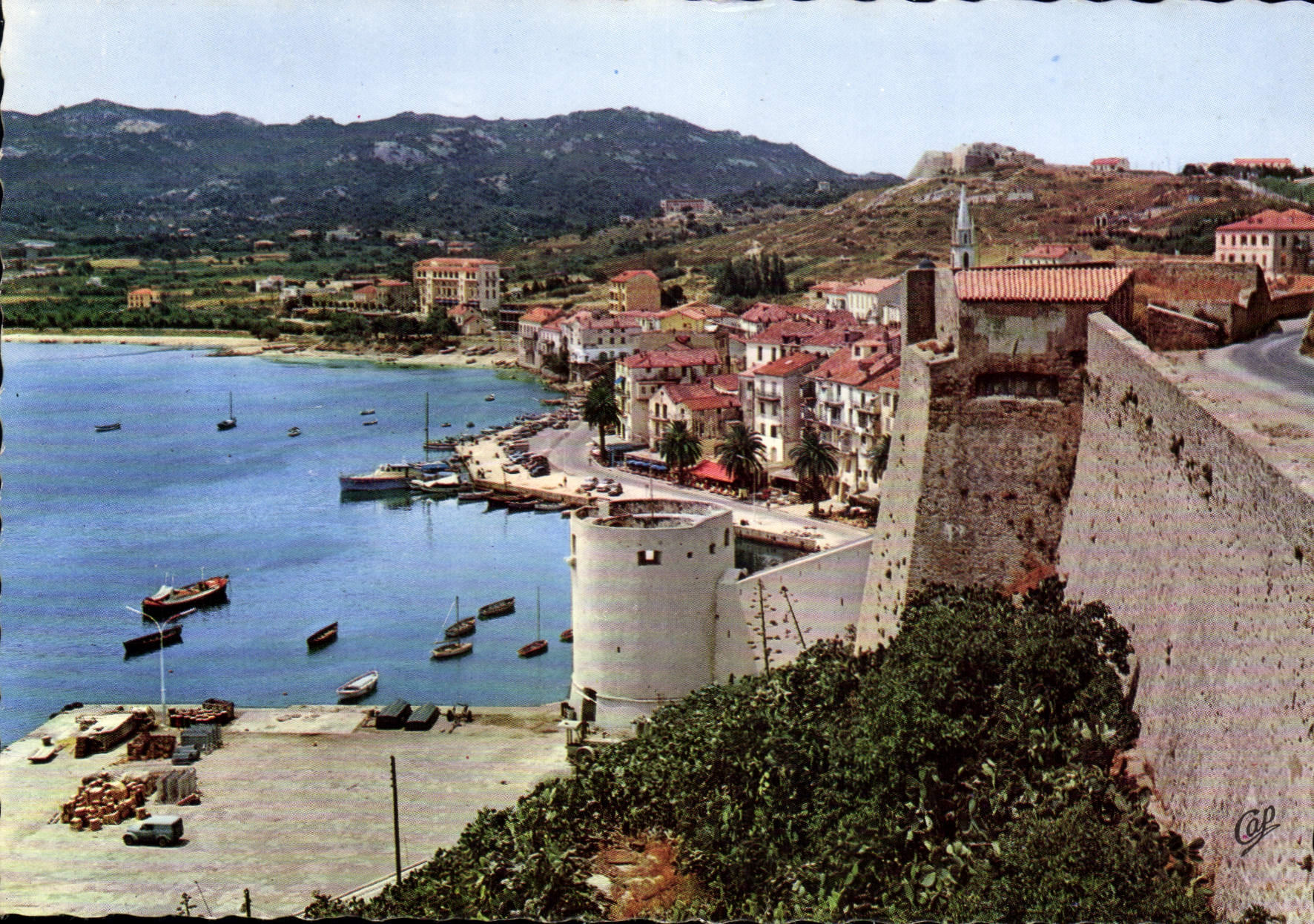 Calvi - La ville et les quais vus de la Citadelle — EKTACAP