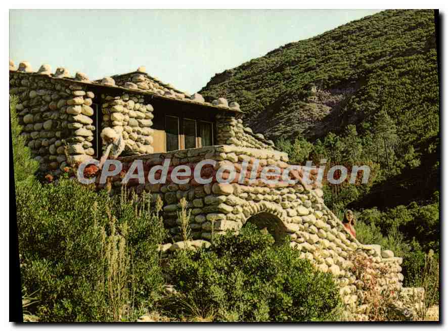 Maison en pierres sèches — Venaco, Corse — Éditions 'LA CIGOGNE'