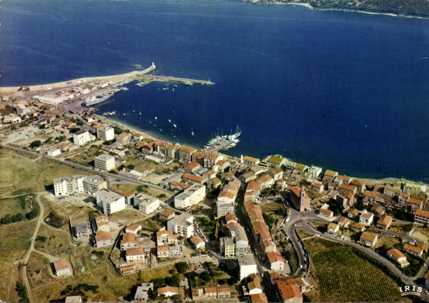 Propriano (Corse) — Vue générale de la Ville et du Port — IRIS