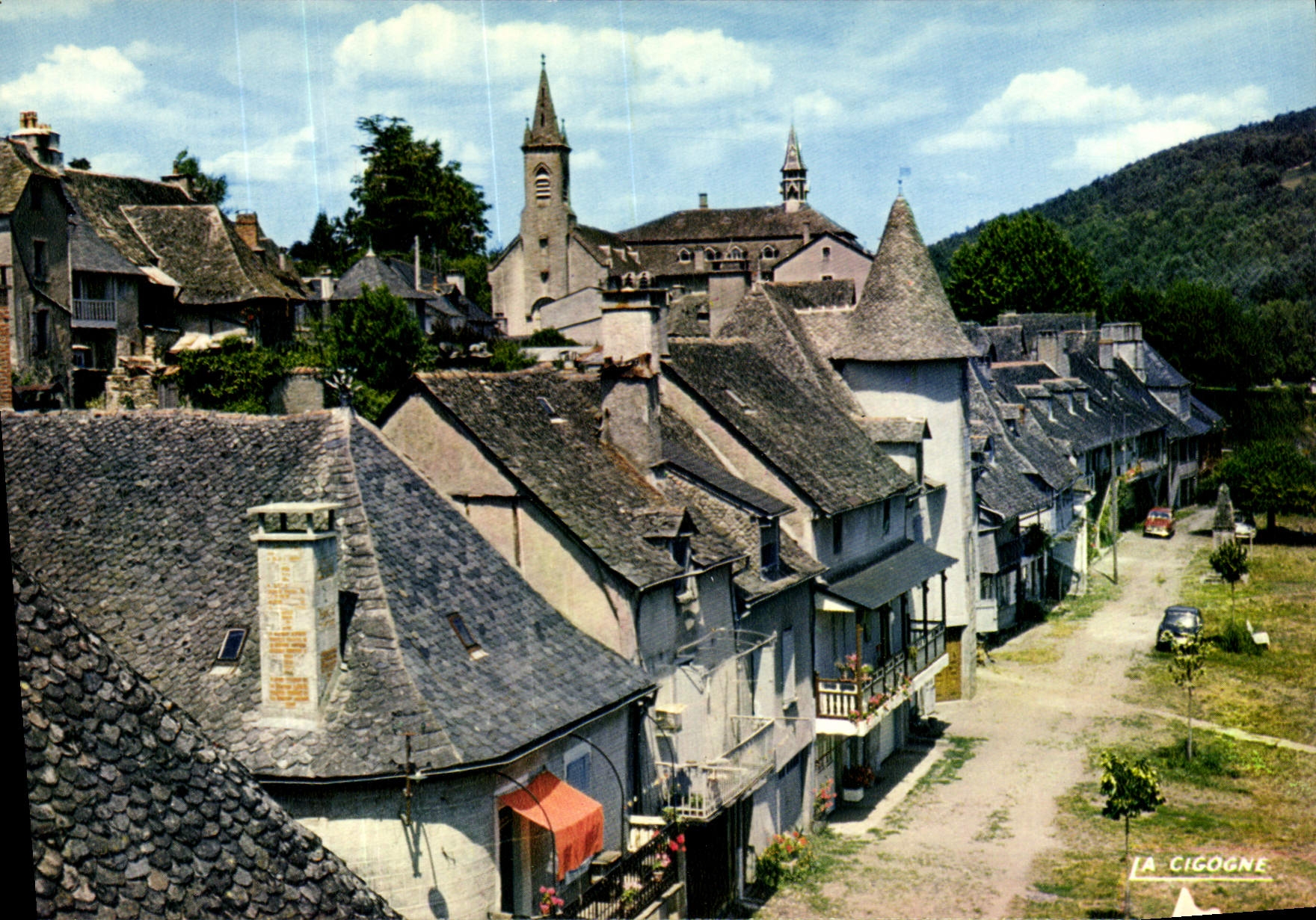 Argentat (Corrèze) — Vieilles maisons sur les quais — Éditions La Cigogne, n° 03