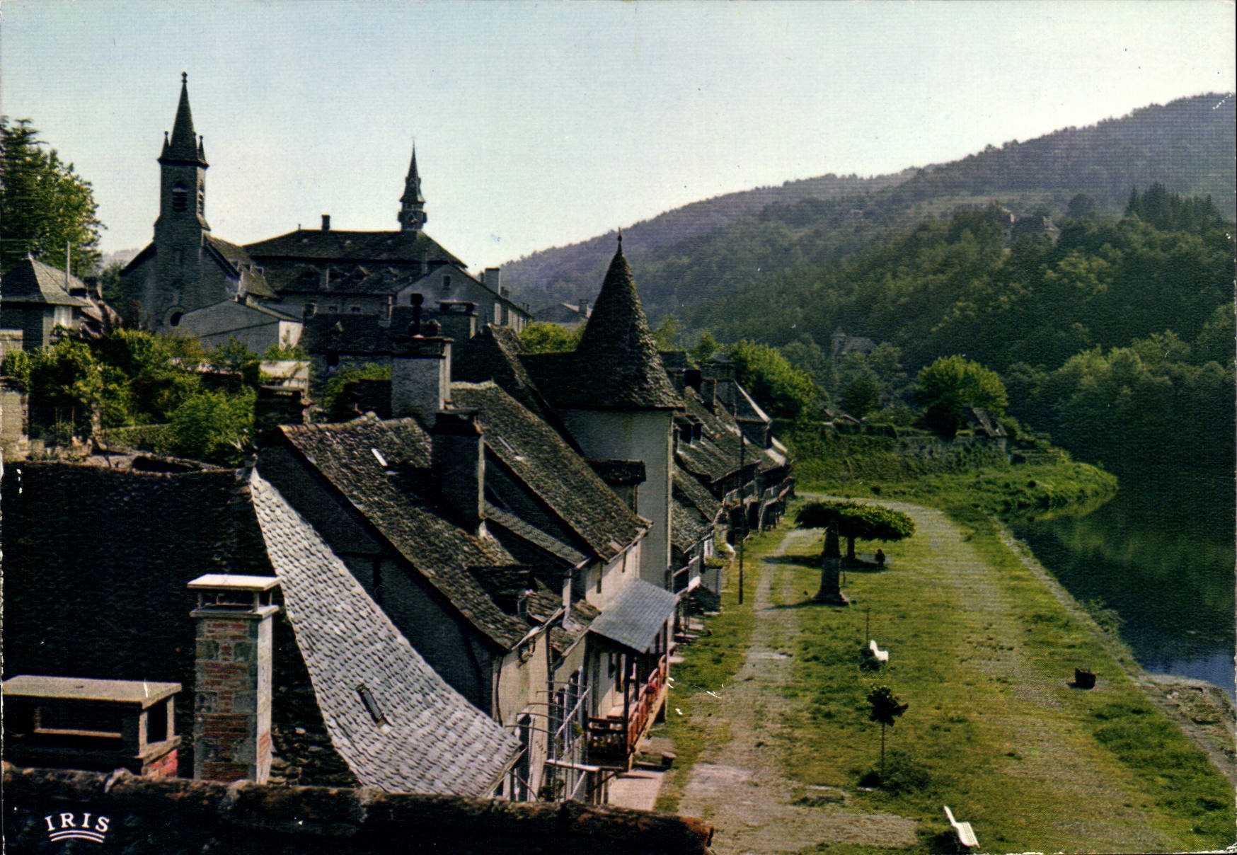CPSM Argentat Les Vieilles Maisons