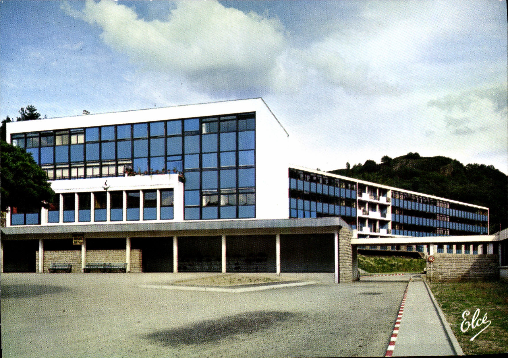 Bort-les-Orgues — Le nouveau Collège — Éditions C. Juvenin