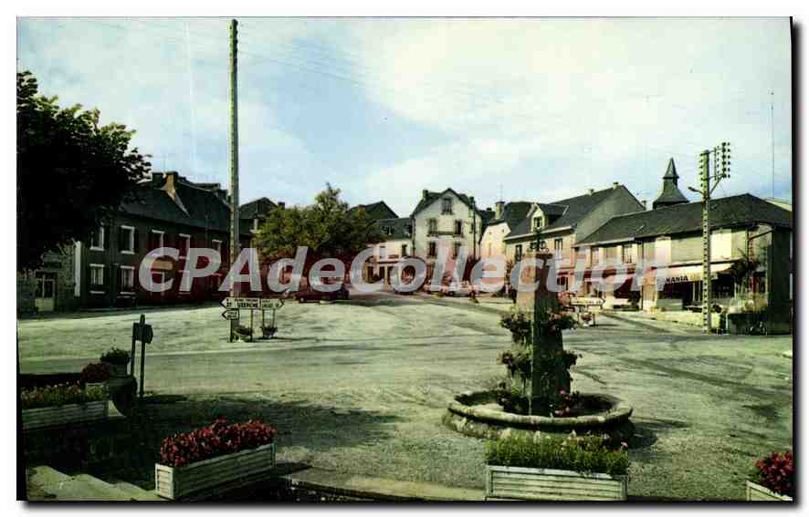 Chamberet (Corrèze) — La Place — Éditions Théoujac
