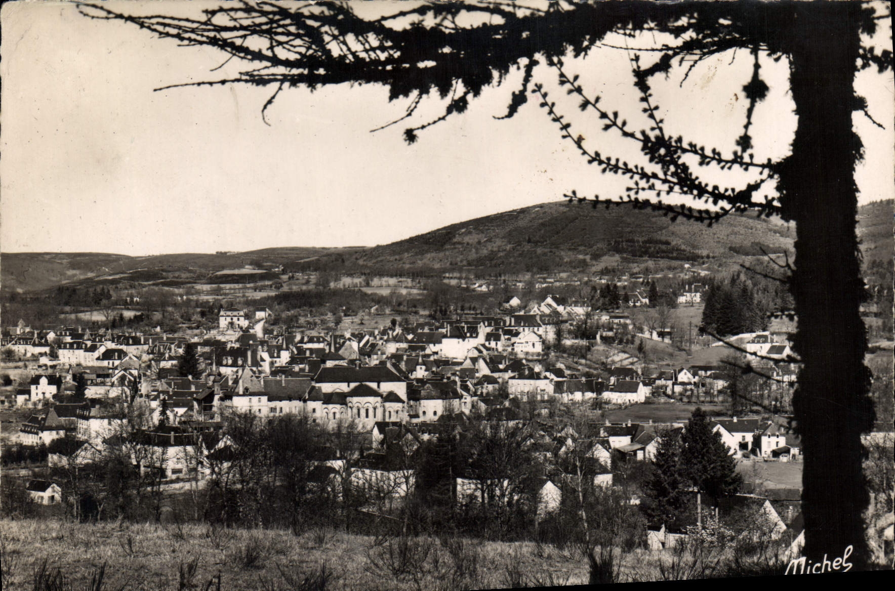 Meymac — Vue générale — par Michel