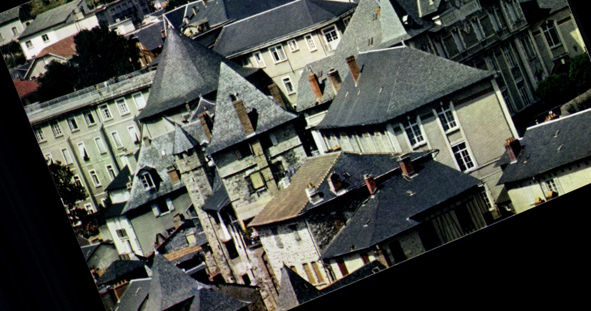CPSM Tulle Le Quartier Du Vieil Hopital Et I'Ecole Turgot