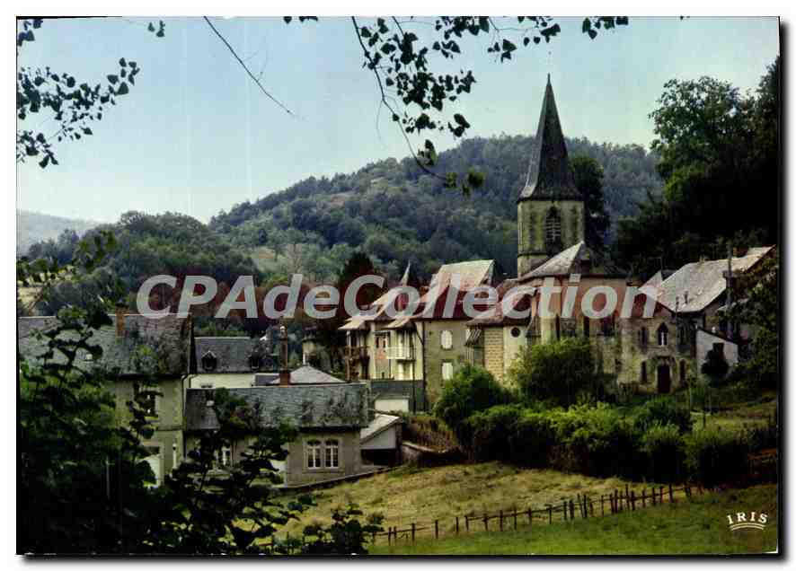 Forges (Corrèze) — Vue générale et l'église — IRIS
