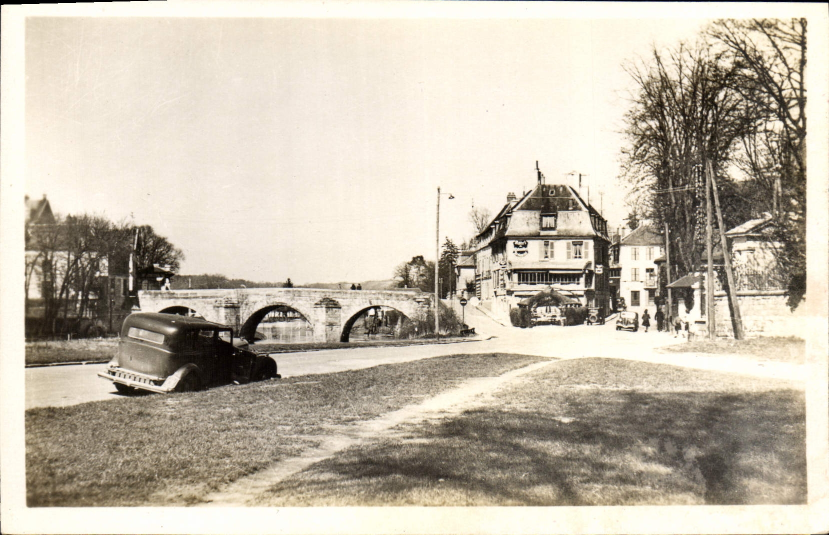CPA L'Isle Adam Le Vieux Pont