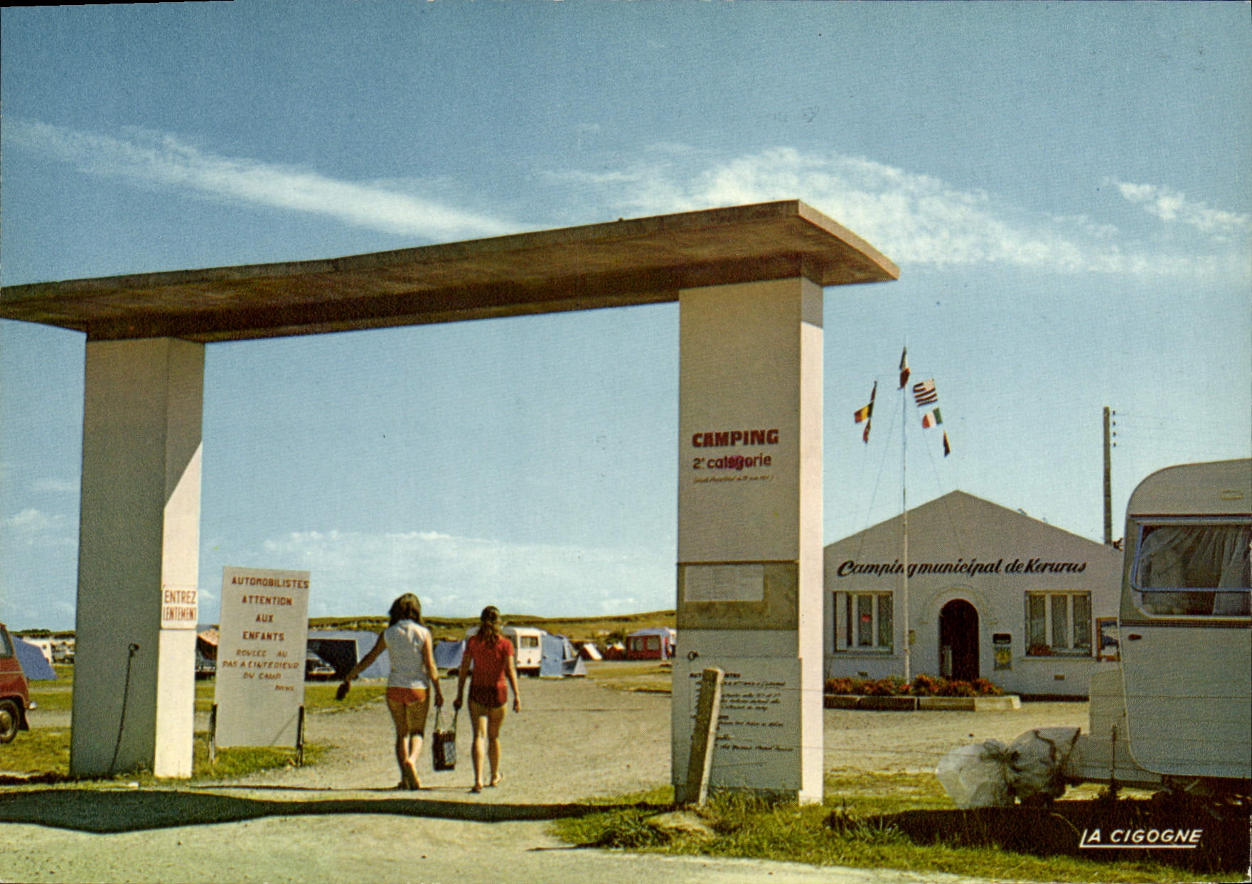 CPSM Plouneour Trez Le Camping De Kerurus