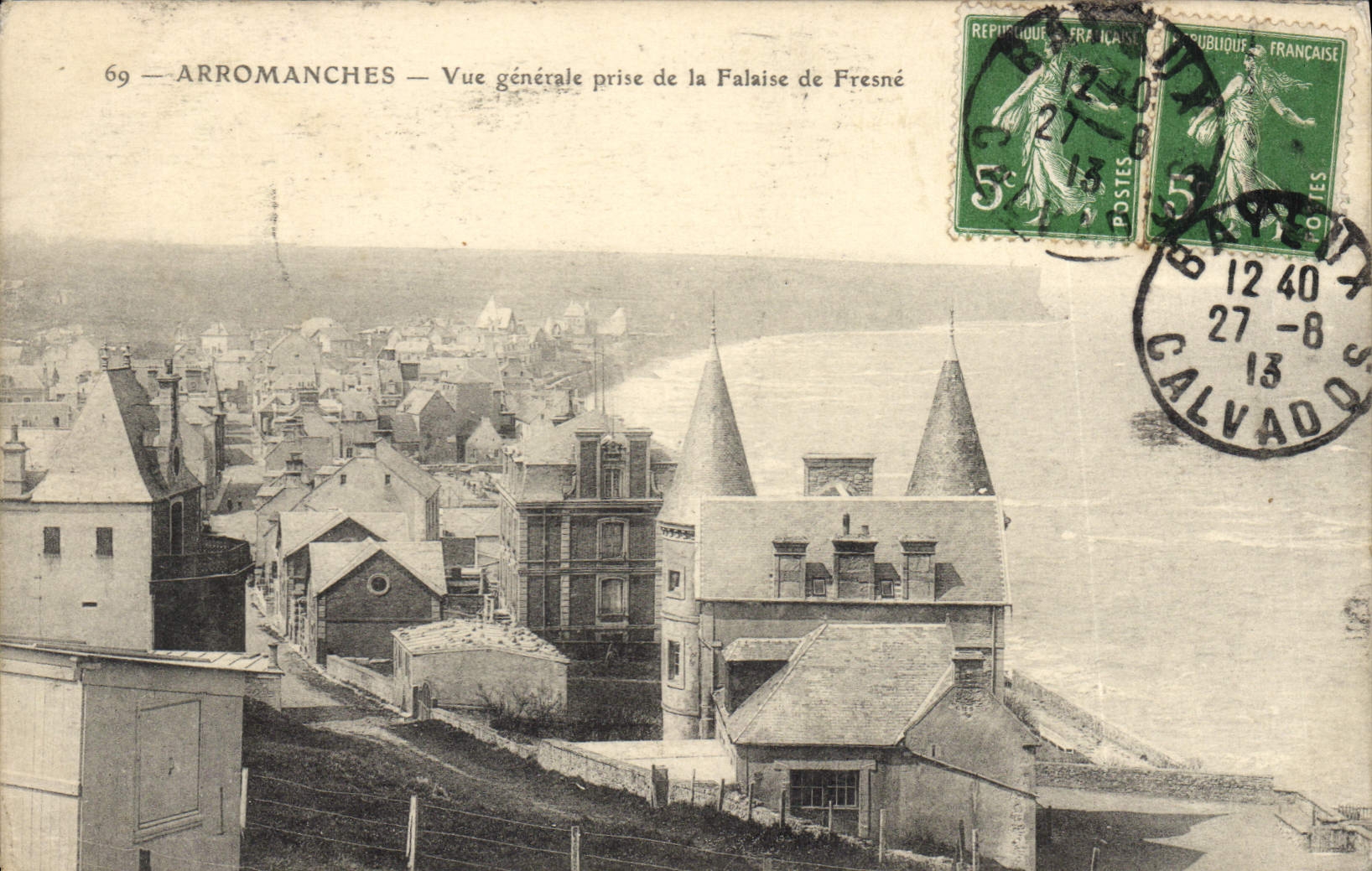 CPA Arromanches Vue Generale Prise De La Falaise De Fresne