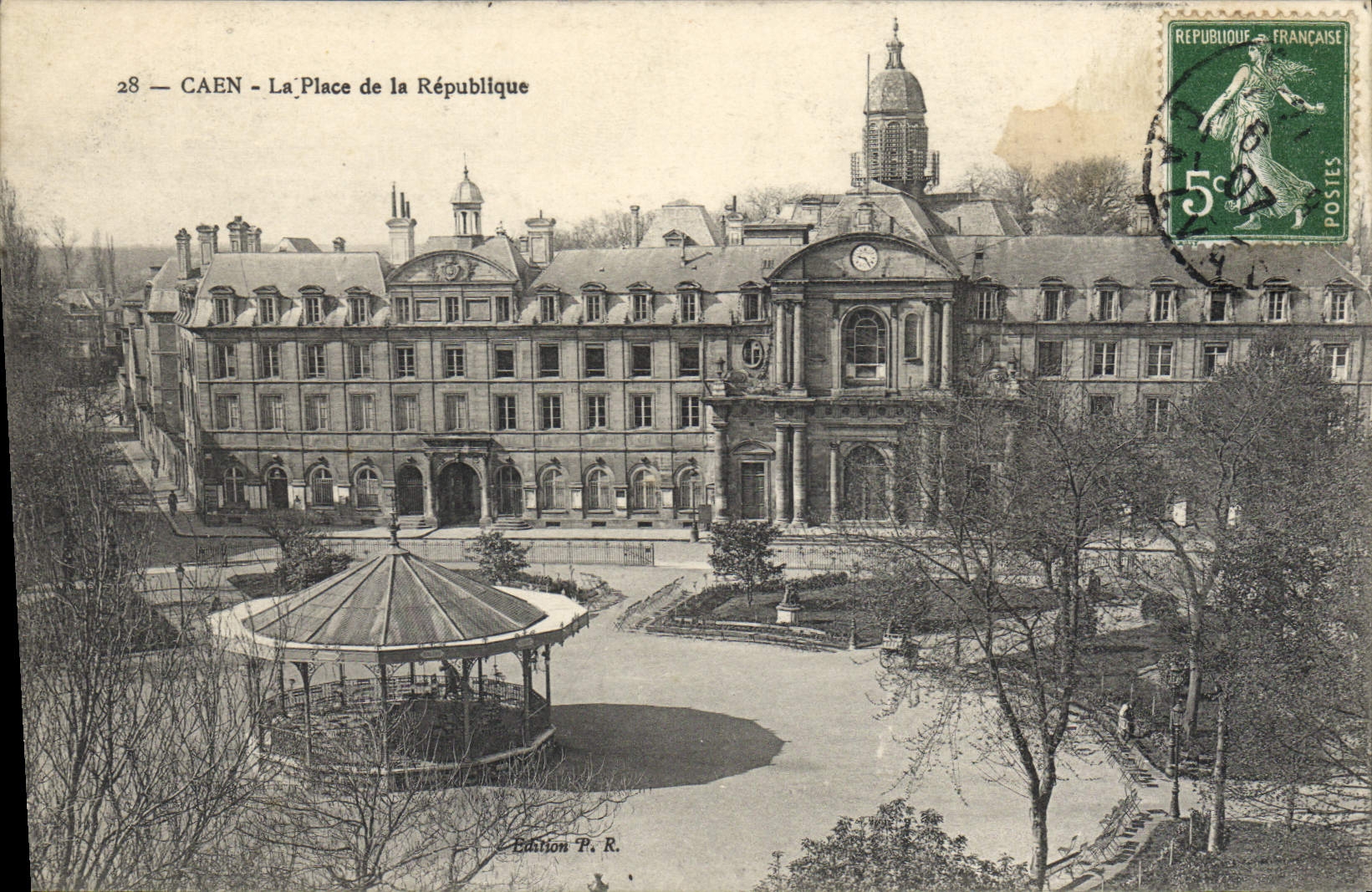 CAEN — La Place de la République — Édition P. R.