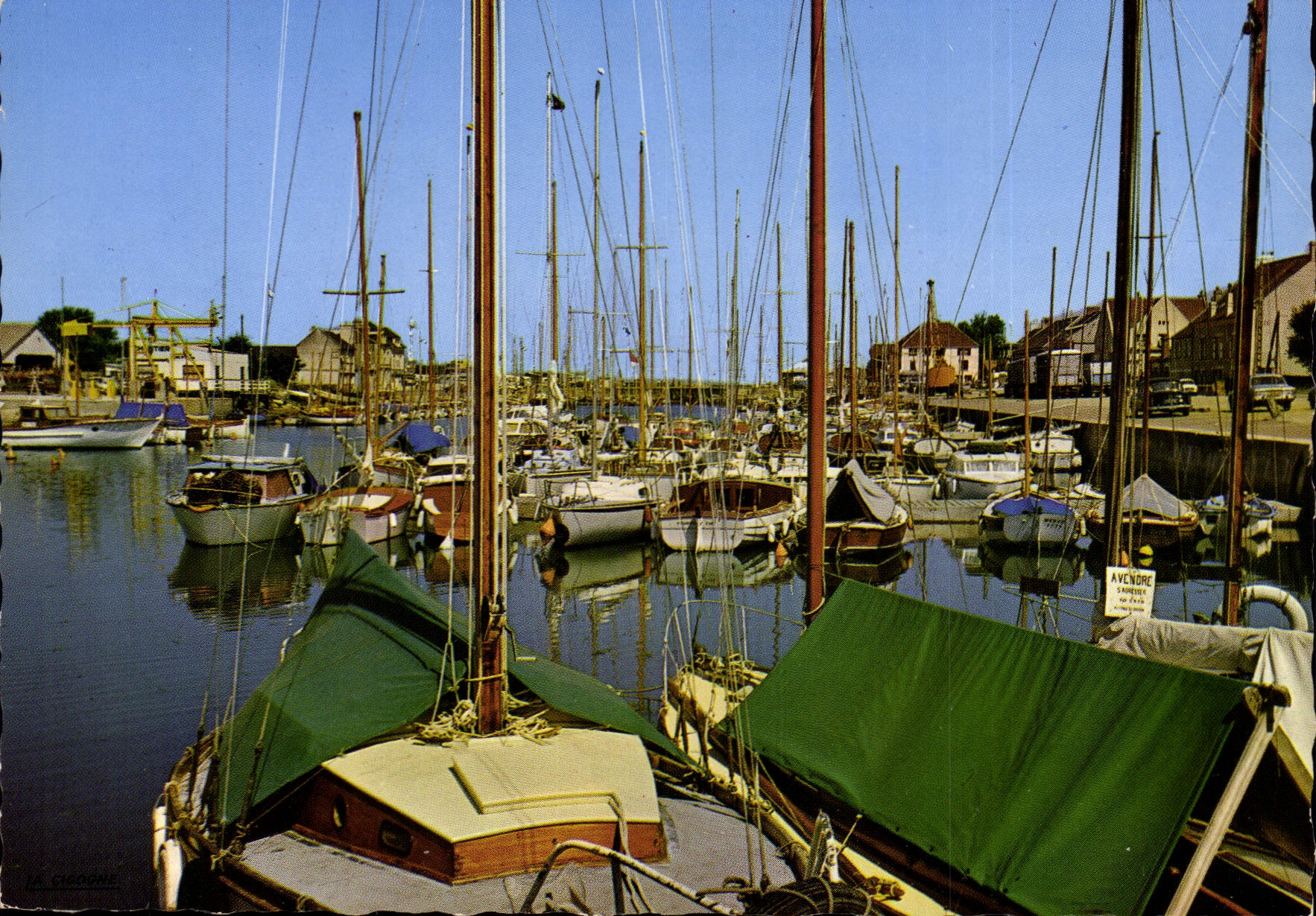 Courseulles-sur-Mer — Der Hafen — Éditions La Citronne Hachette