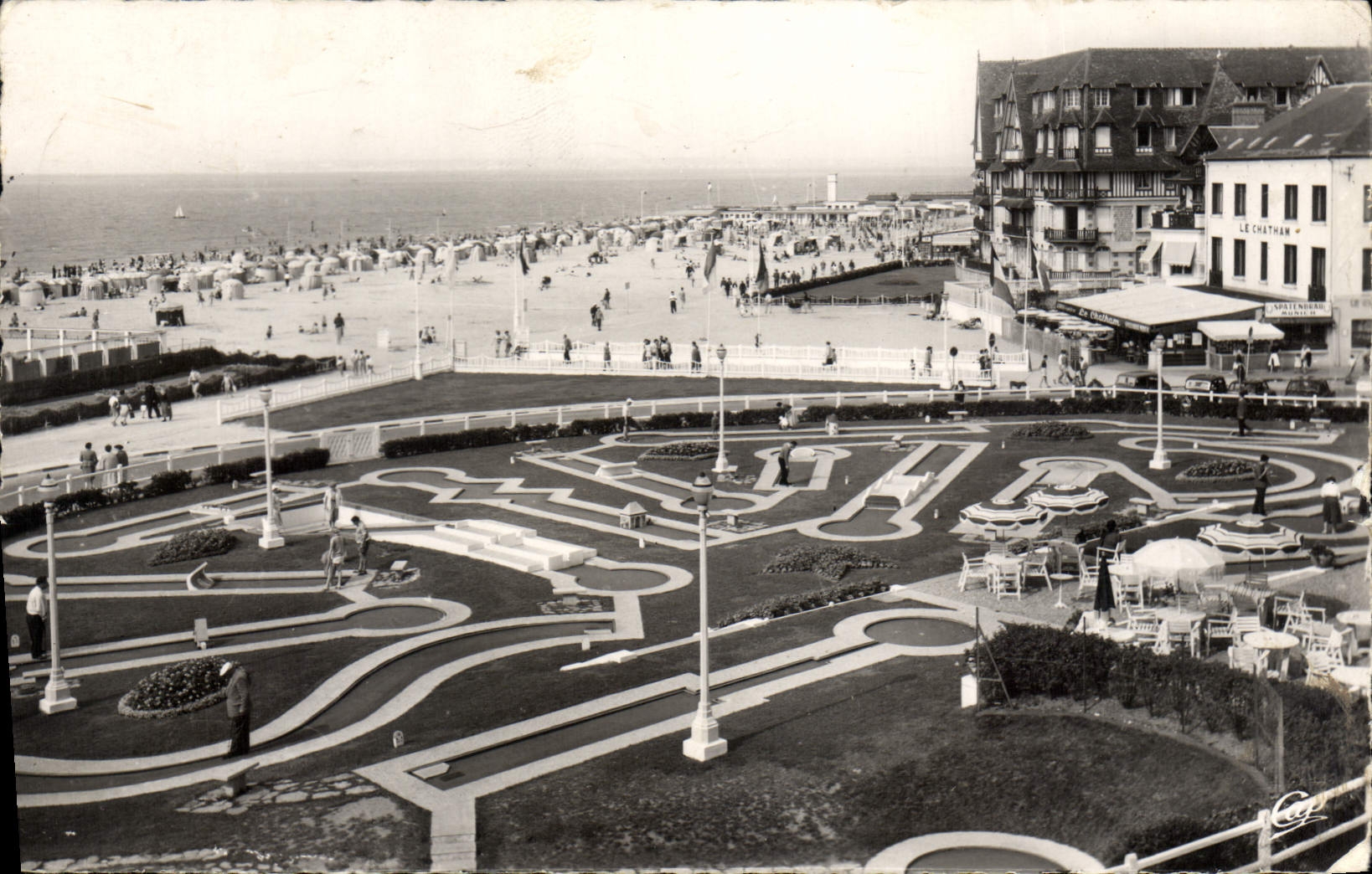 CPA Trouville La Reine Des Plages Le Golf Miniature Du Casino