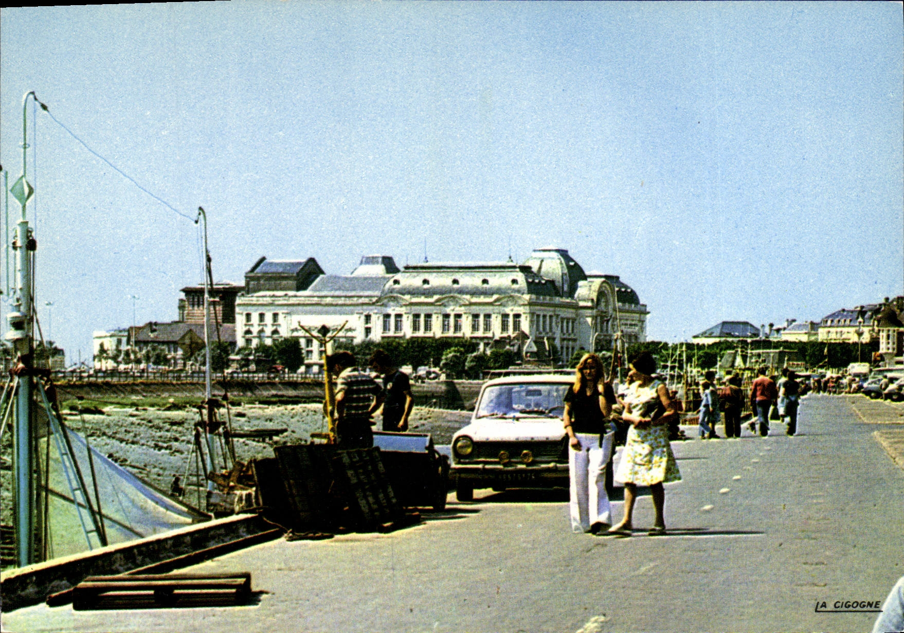 Les quais de la Touques — Trouville — éditeur La Cigogne, n° 14 715 146